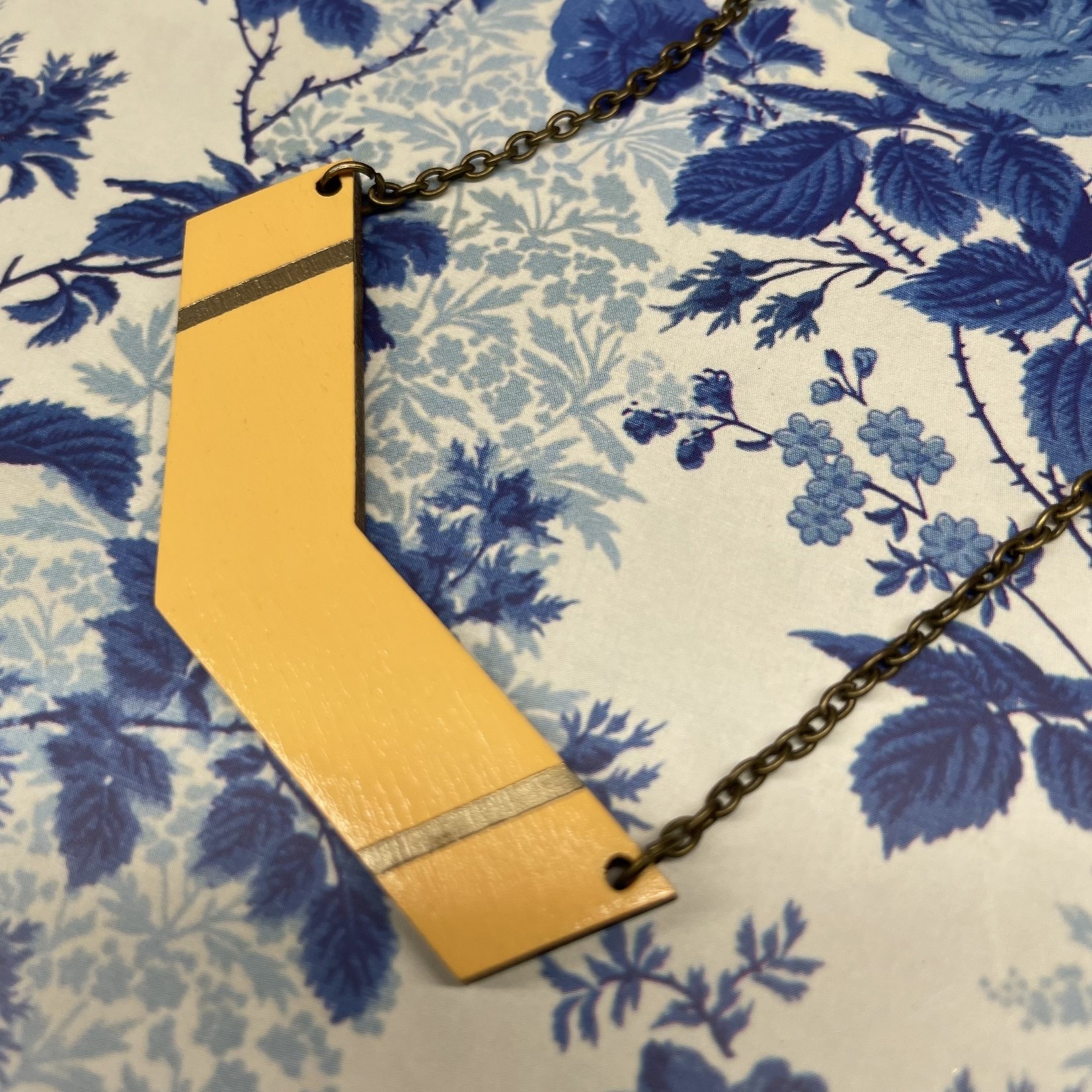 Oz Chevron Necklace - YELLOW