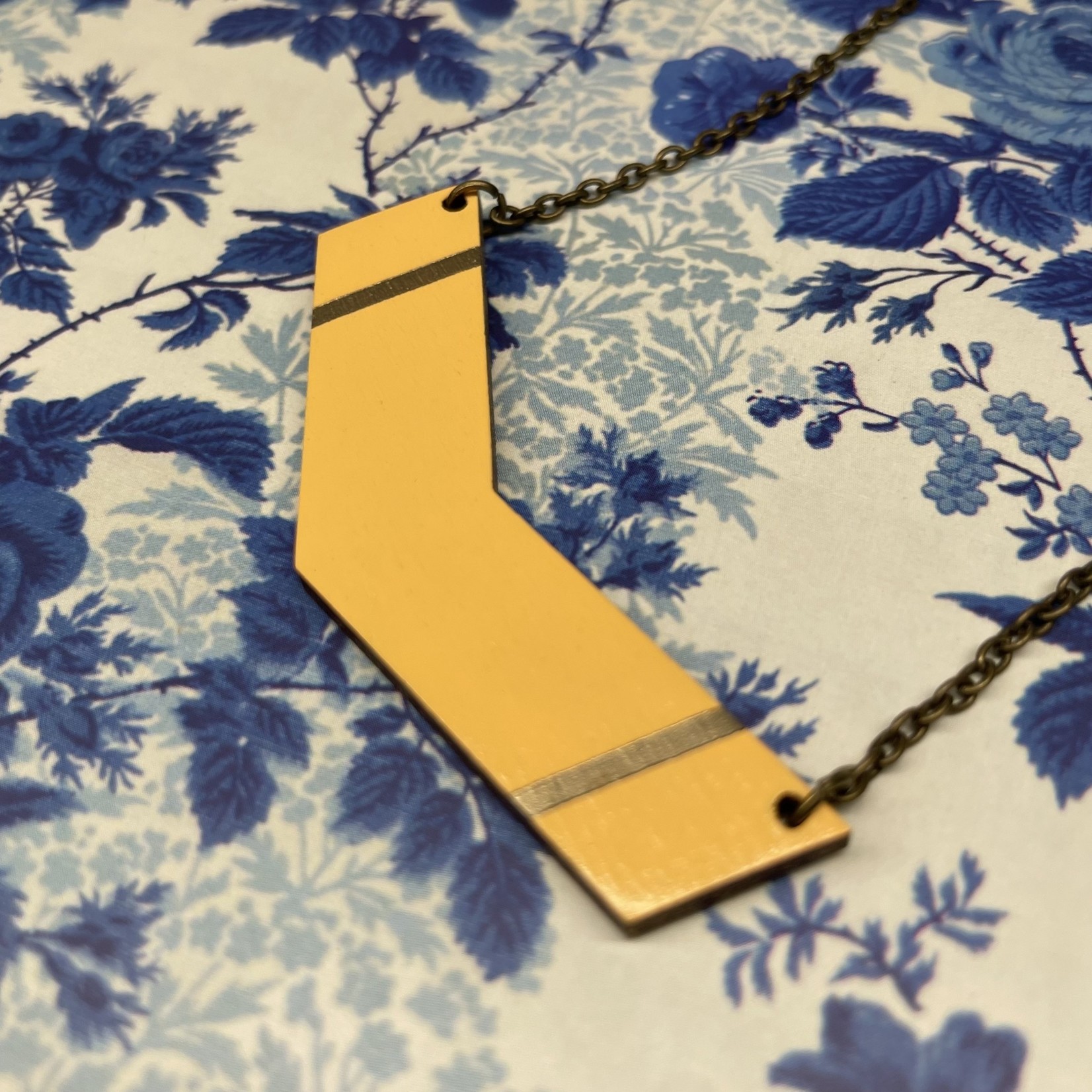 Oz Chevron Necklace - YELLOW