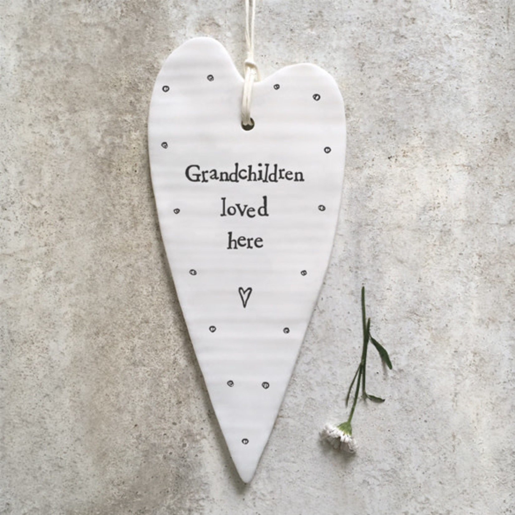East of India Porcelain Hanging Wobbly Heart-Grandchildren Loved Here