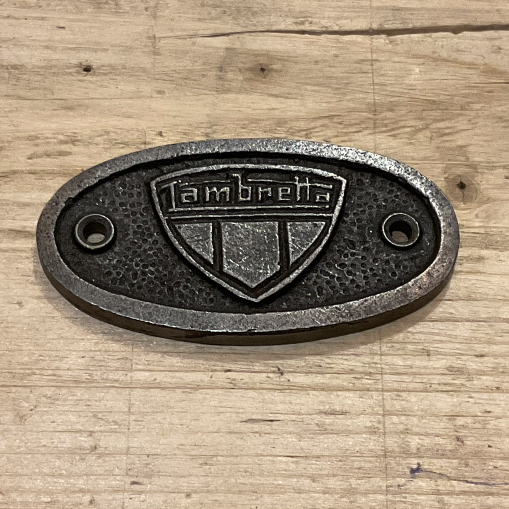 IRON RANGE Plaque Oval LAMBRETTA Cast Ant Iron 30 x 75mm