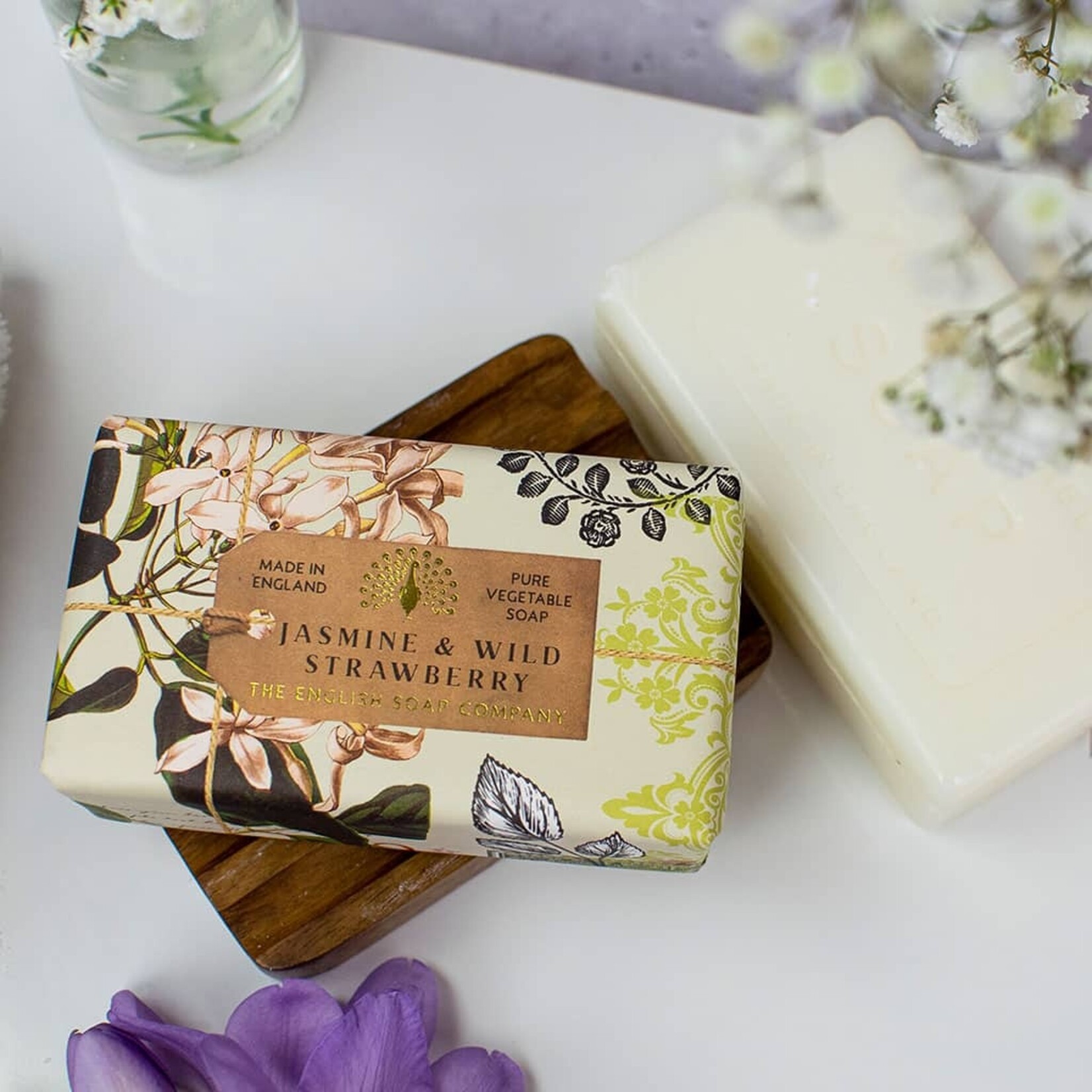 English Soap Company Jasmine and Wild Strawberry Anniversary Soap 190g