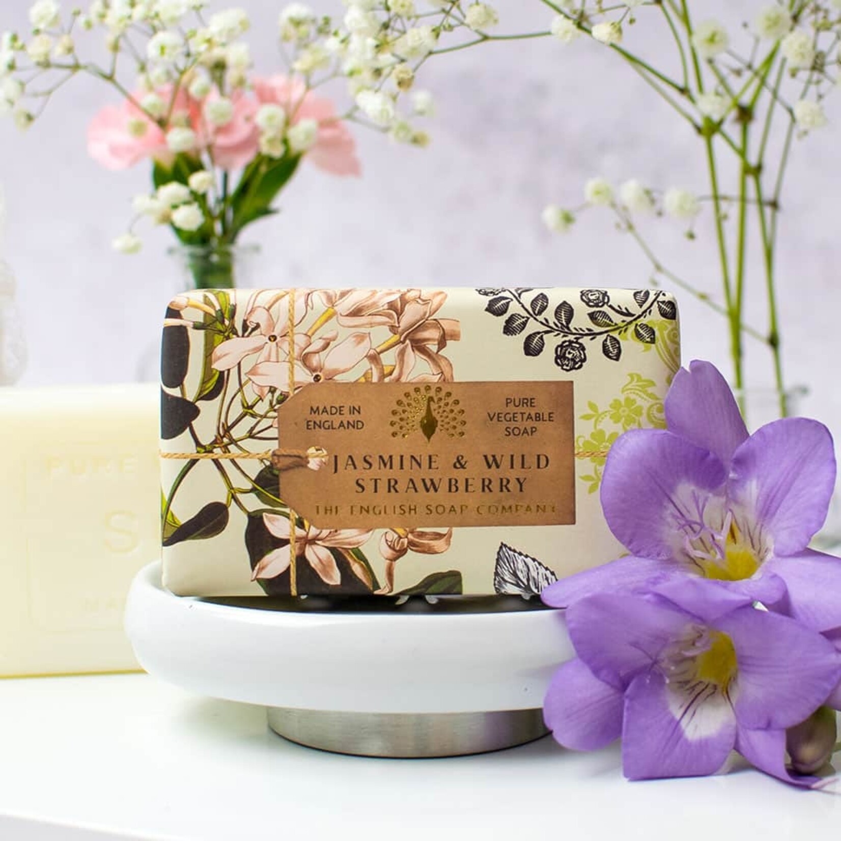 English Soap Company Jasmine and Wild Strawberry Anniversary Soap 190g