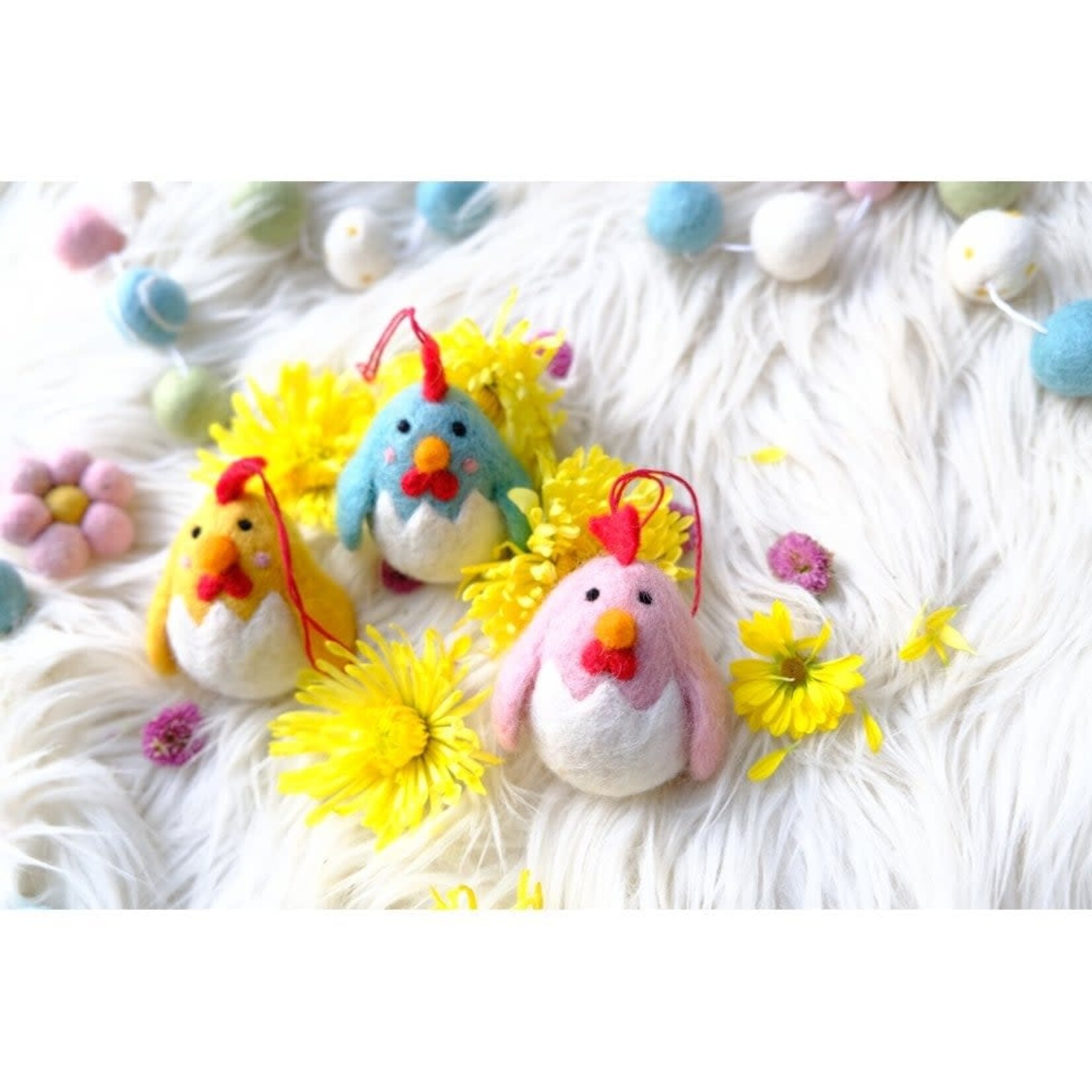 Fiona Walker Fiona Walker Easter Chickens in Egg Decorations