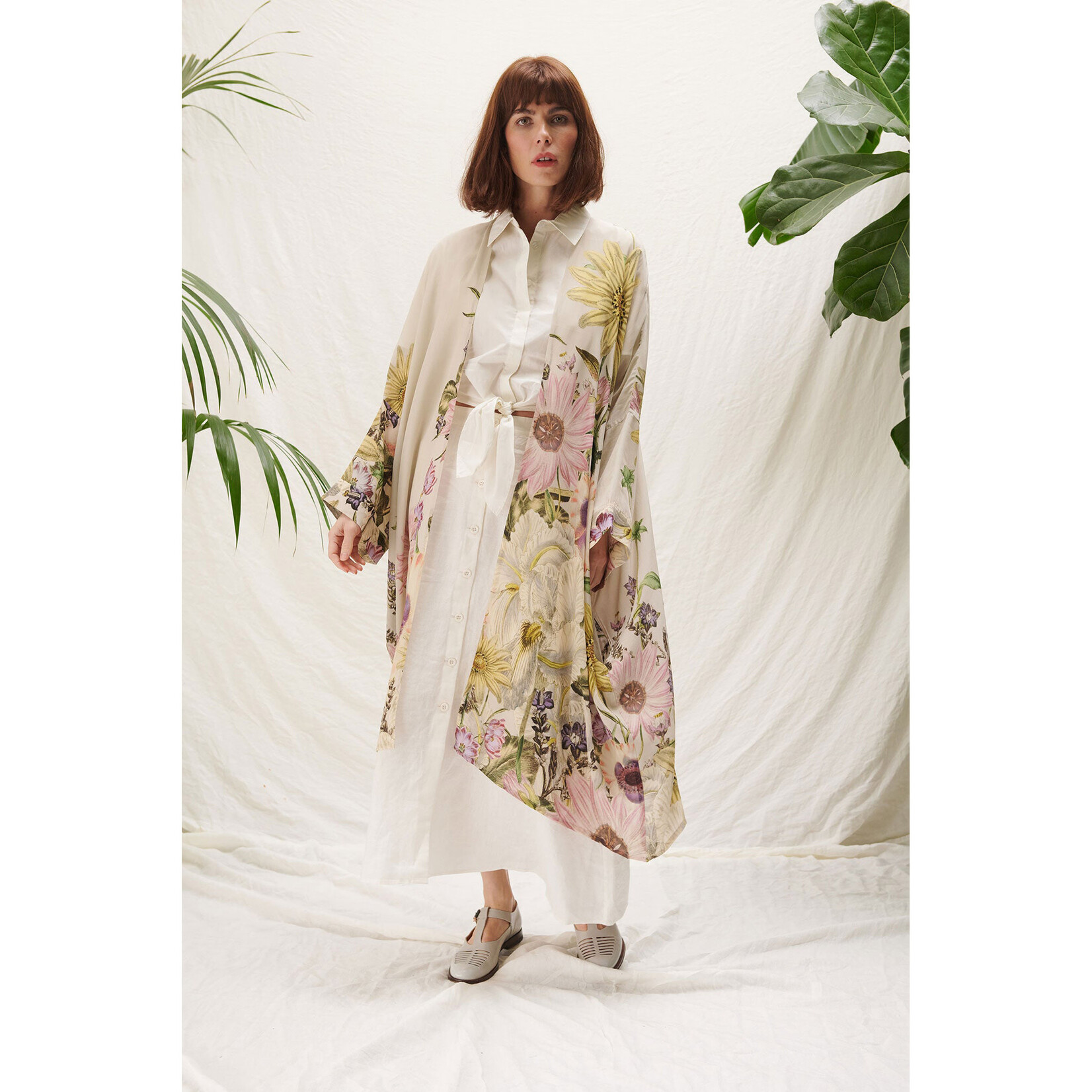 ONE HUNDRED STARS Daisy Stone Grande Kimono