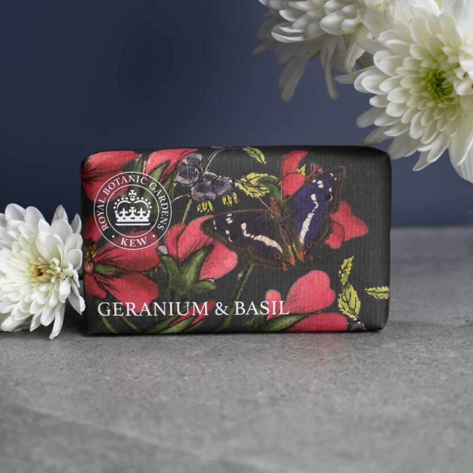 English Soap Company Kew Gardens Geranium and Basil Soap 240g