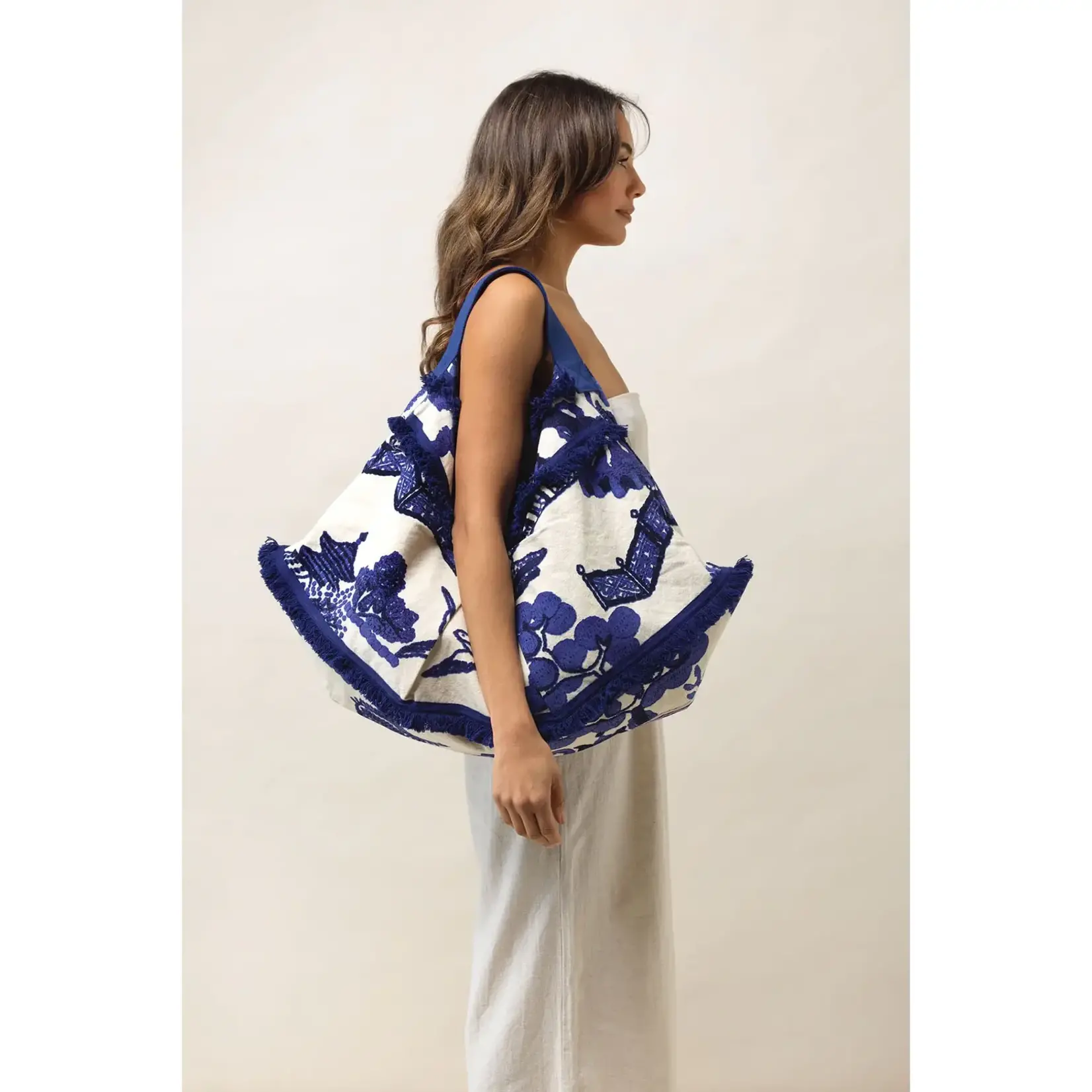 ONE HUNDRED STARS Giant Willow Blue Slouch Bag