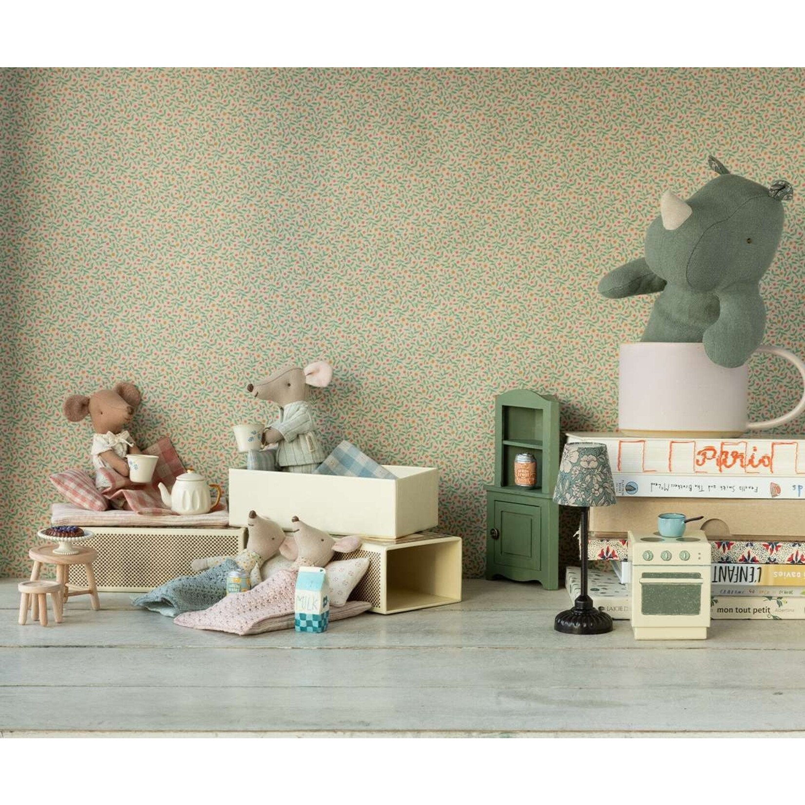Maileg Maileg Little sister mouse in matchbox with magnetic hands Polka Dot