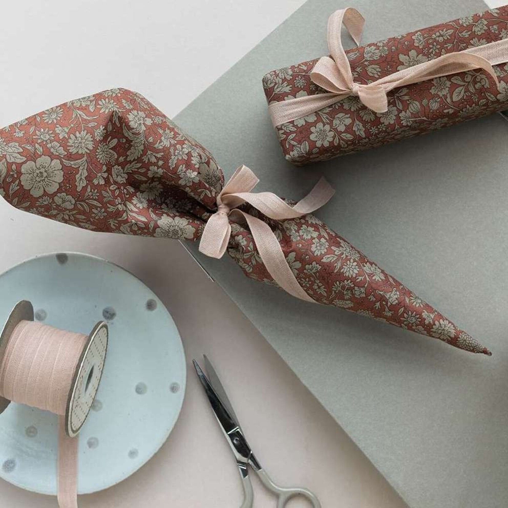 Would you like your items gift wrapped? - Floral and ribbon