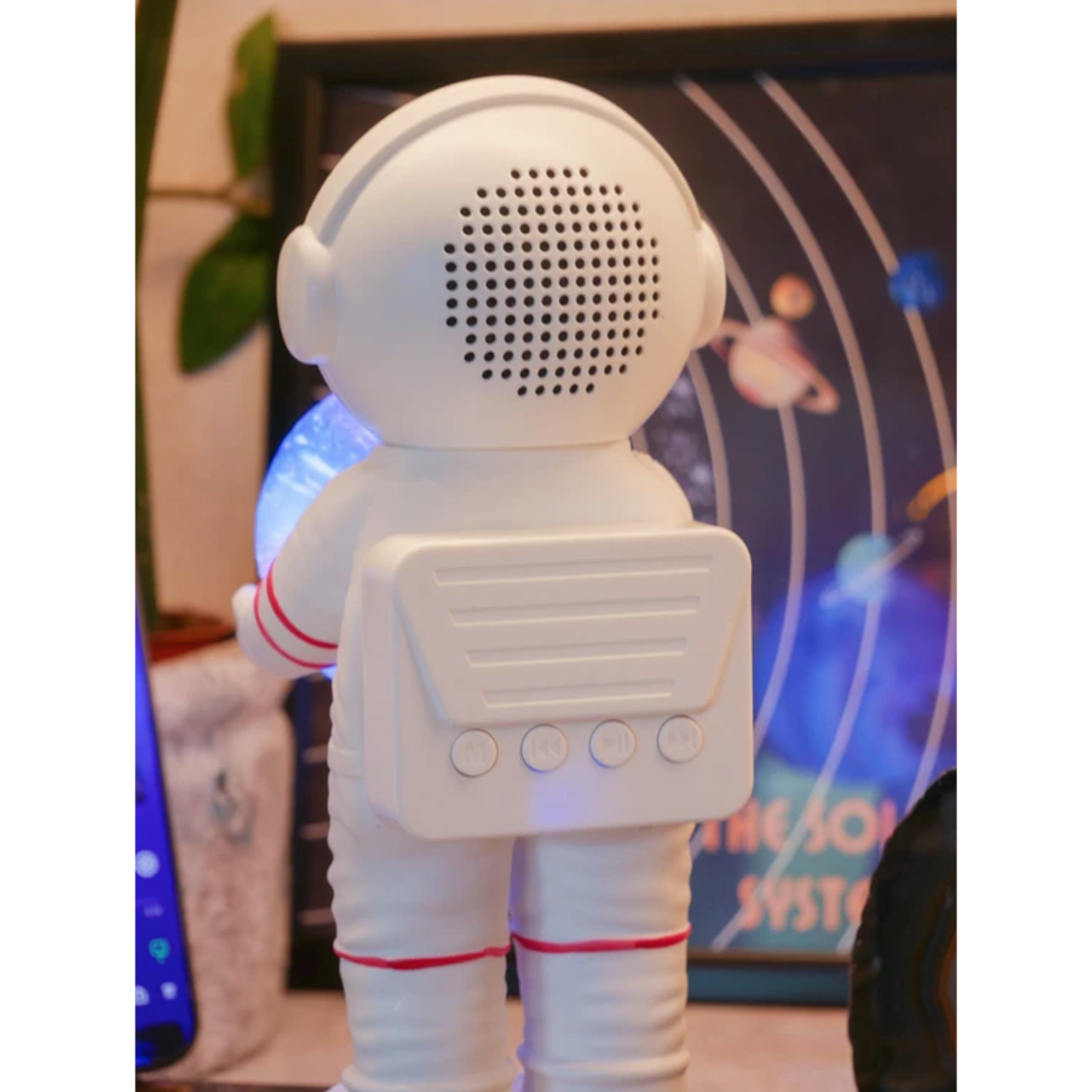 Steepletone Galaxy Space Sound Bluetooth Spaceman Speaker Nightlight Astronaut