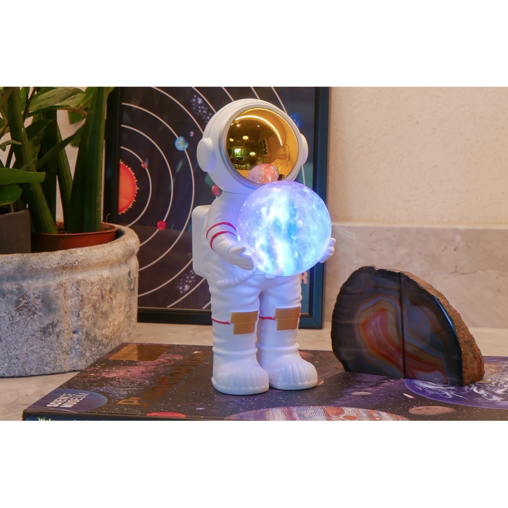 Steepletone Galaxy Space Sound Bluetooth Spaceman Speaker Nightlight Astronaut
