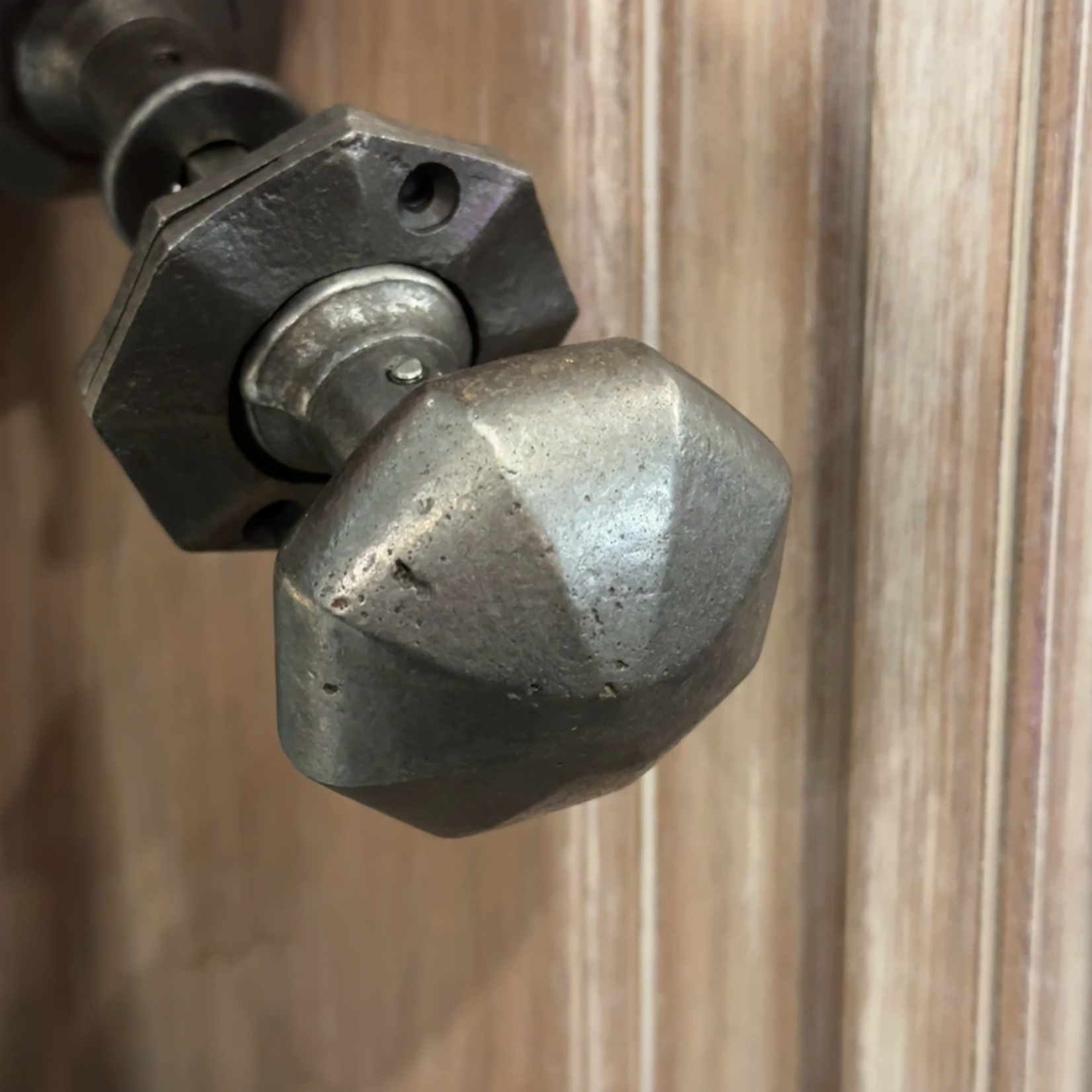 IRON RANGE Large Octagonal Door handle knob + back Plates Cast Antique Iron  60mm point to point