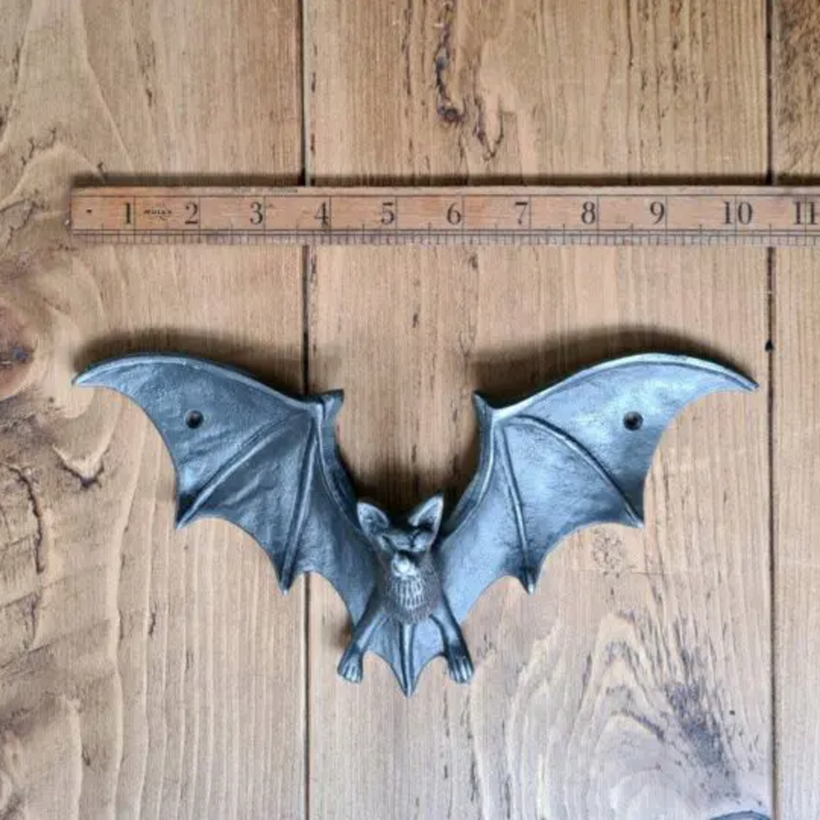 IRON RANGE Wall Art FLYING BAT Cast Antique Iron 260mm wide