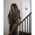 Chalk Erin Top Velvet Truffle