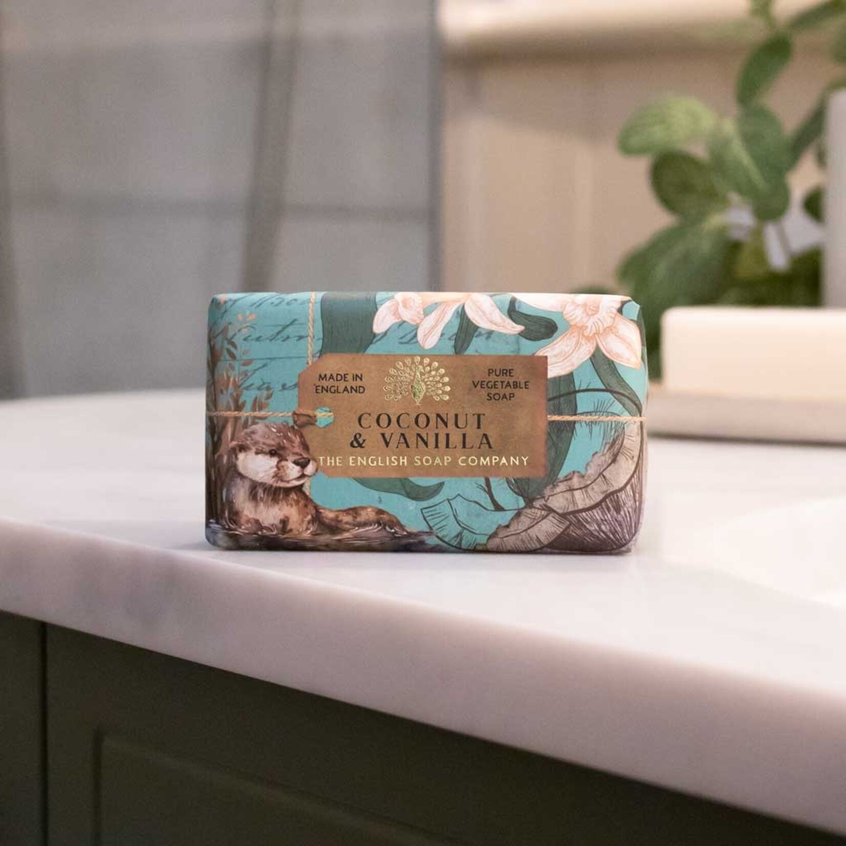 English Soap Company Coconut and Vanilla 190g Soap Anniversary Collection