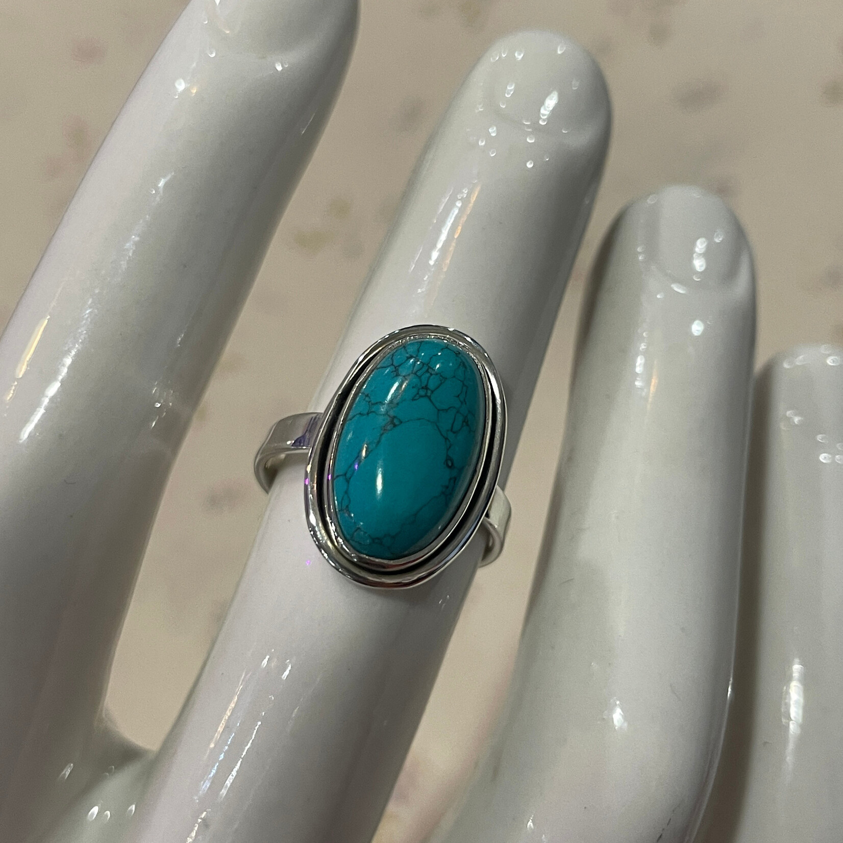 Size 8.5 Turquoise Oval Sterling Silver Ring