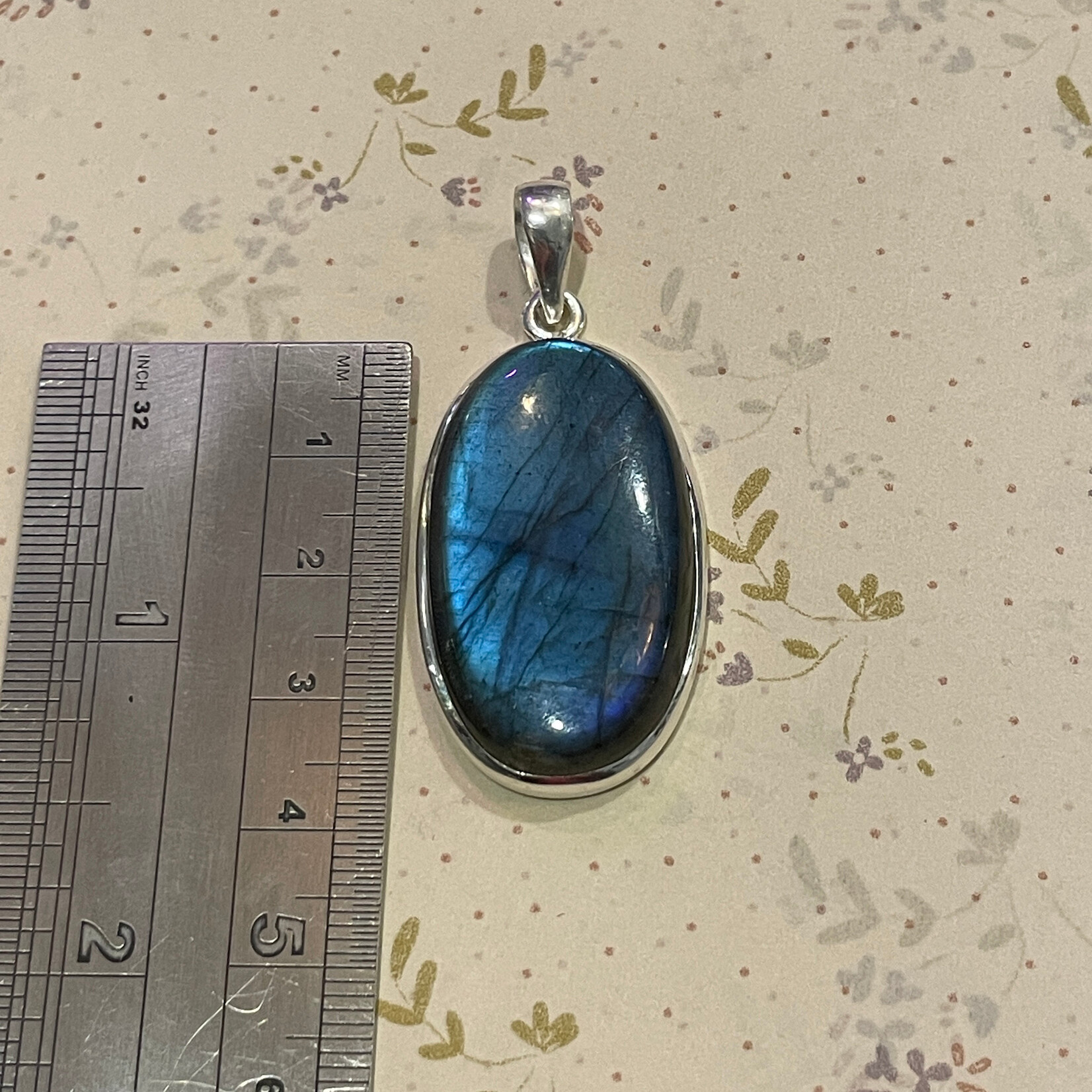 Labradorite Long Oval Serling Silver Pendant 38mm