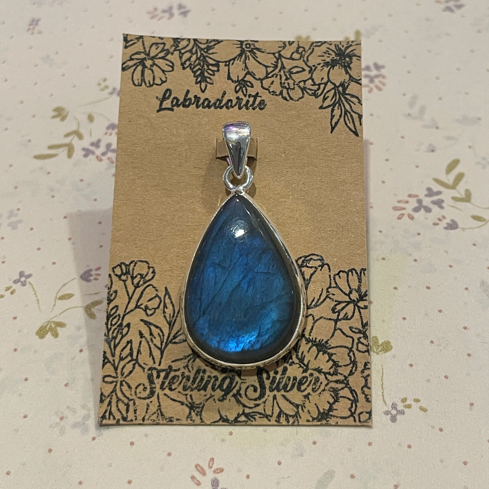 Labradorite Teardrop Serling Silver Pendant 28mm