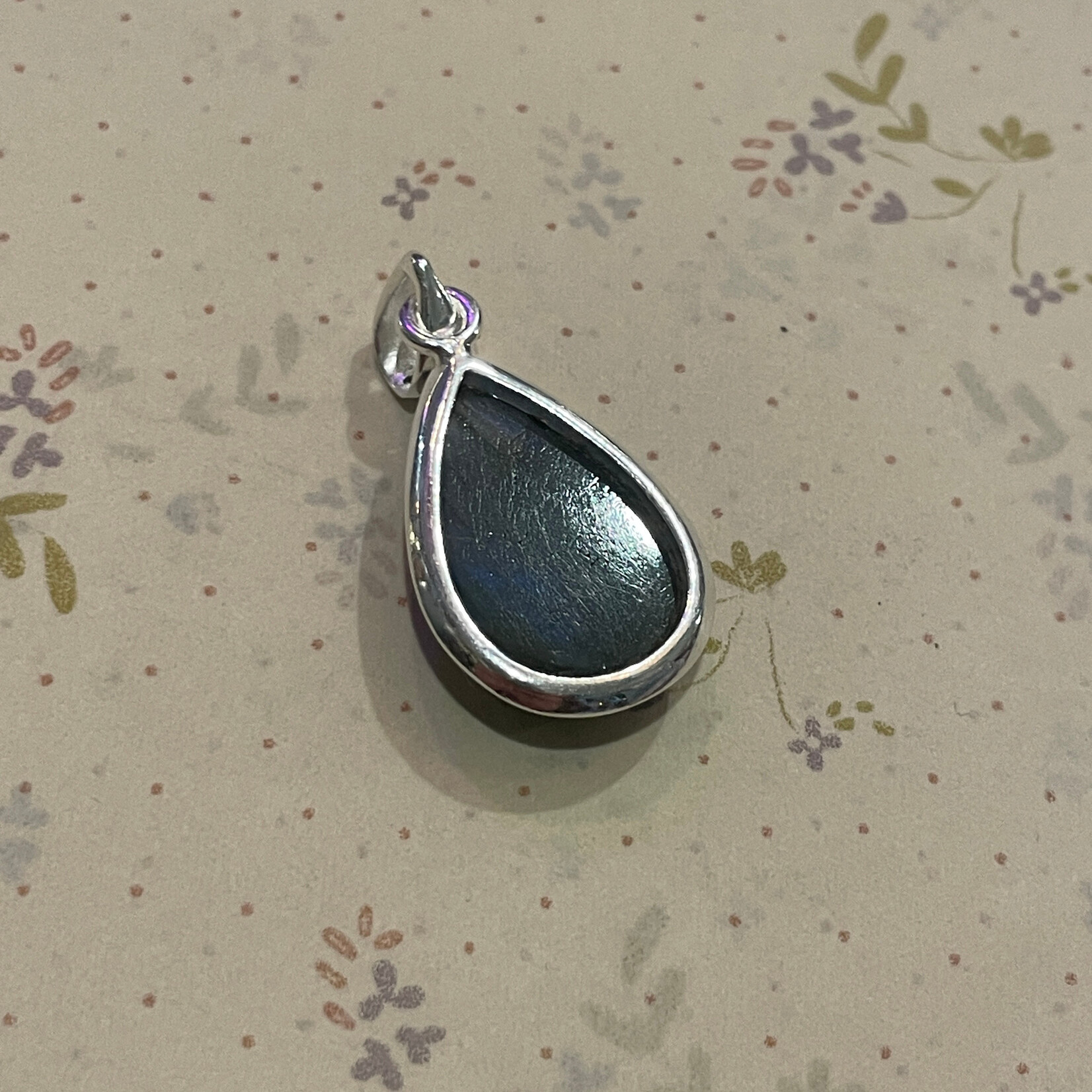 Labradorite Teardrop Serling Silver Pendant 25mm