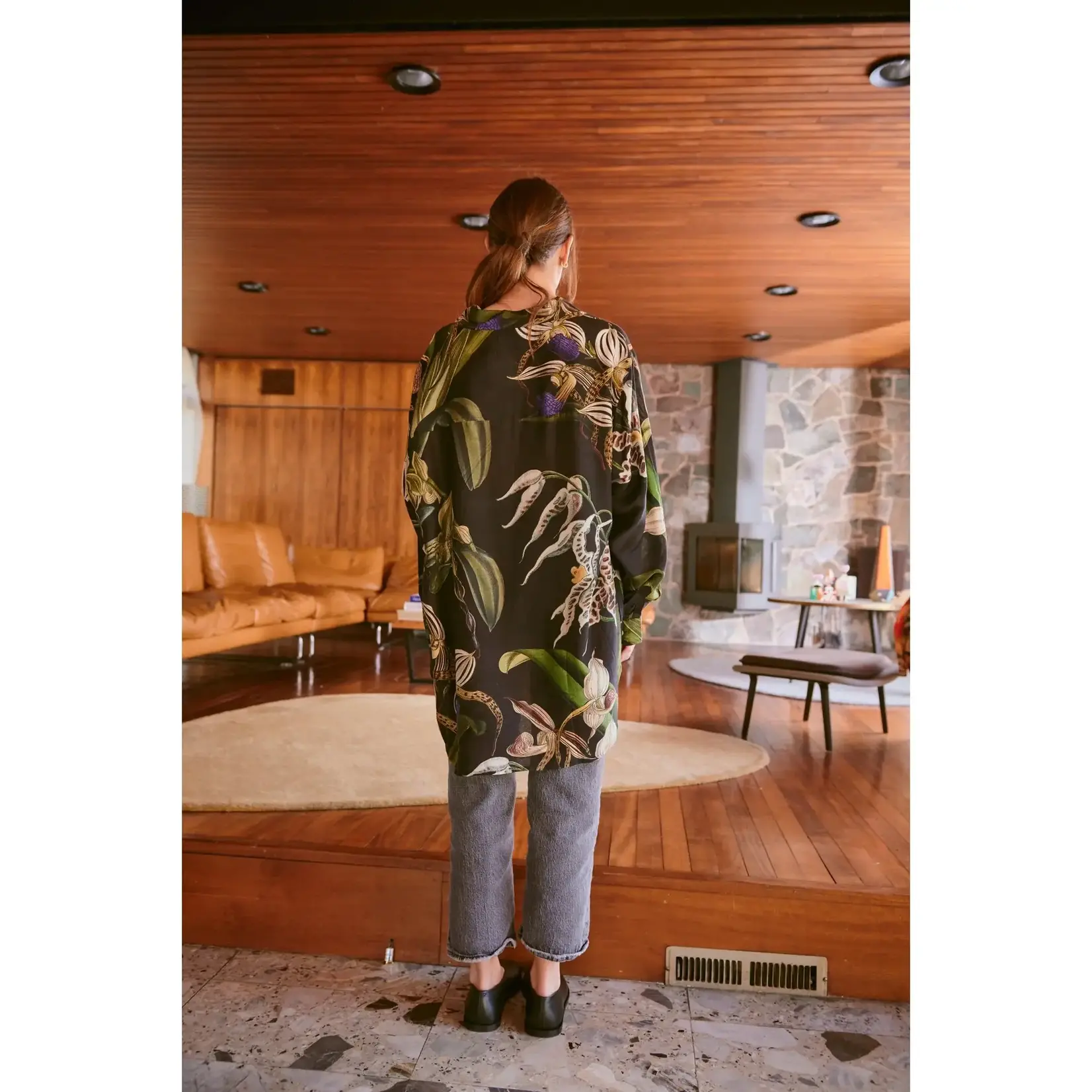 ONE HUNDRED STARS Orchid Black Oversized Shirt