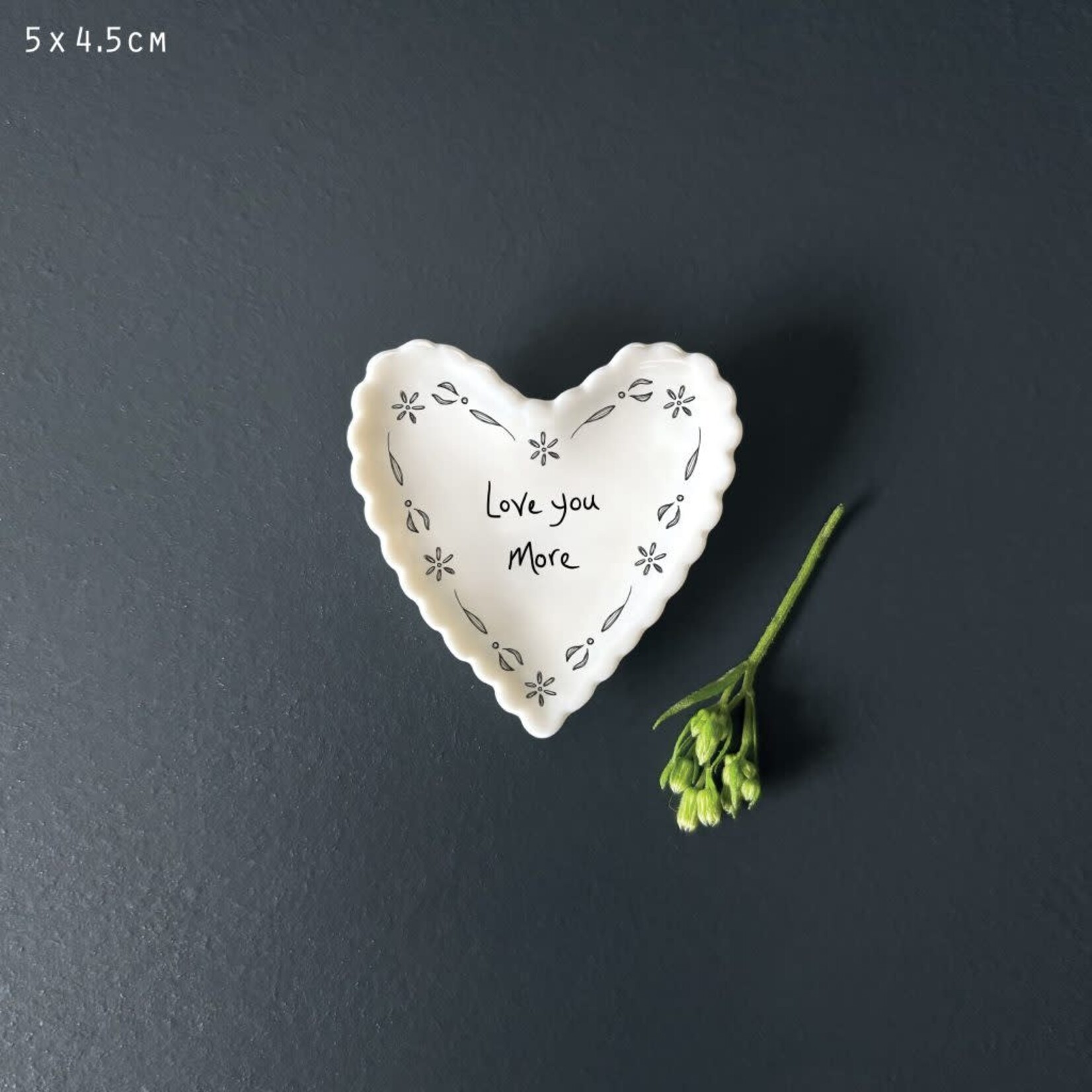 East of India Love you more Small scallop heart dish