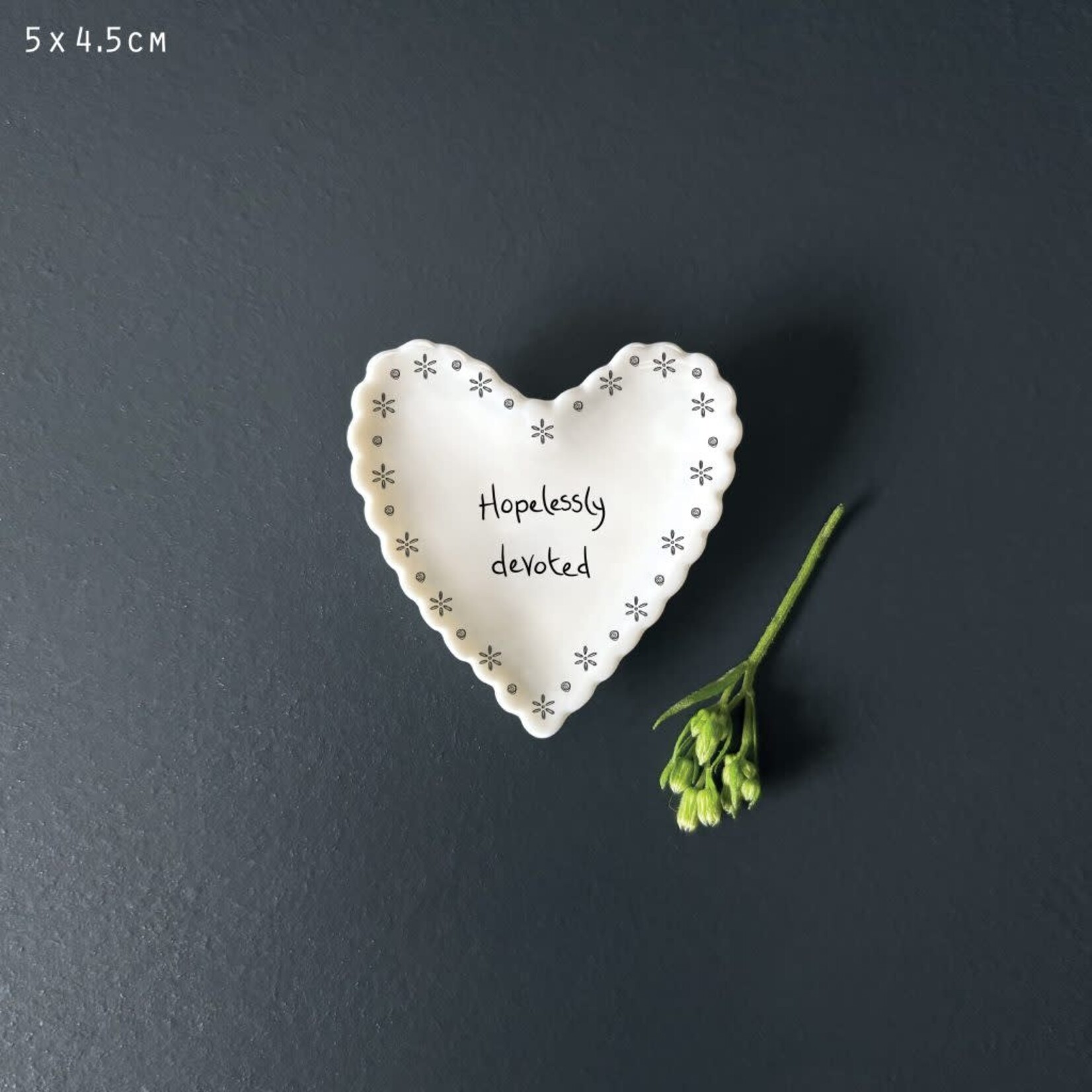 East of India Hopelessly devoted Small scallop heart dish