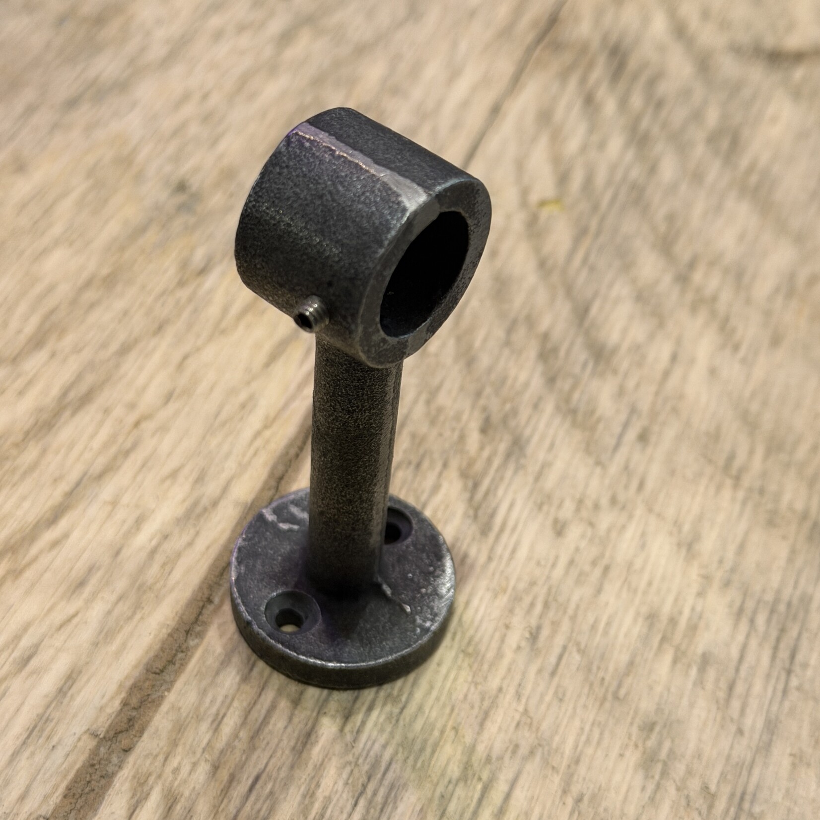 IRON RANGE Wardrobe Rail End Support Towel Hanging Ant Iron 16mm Dia