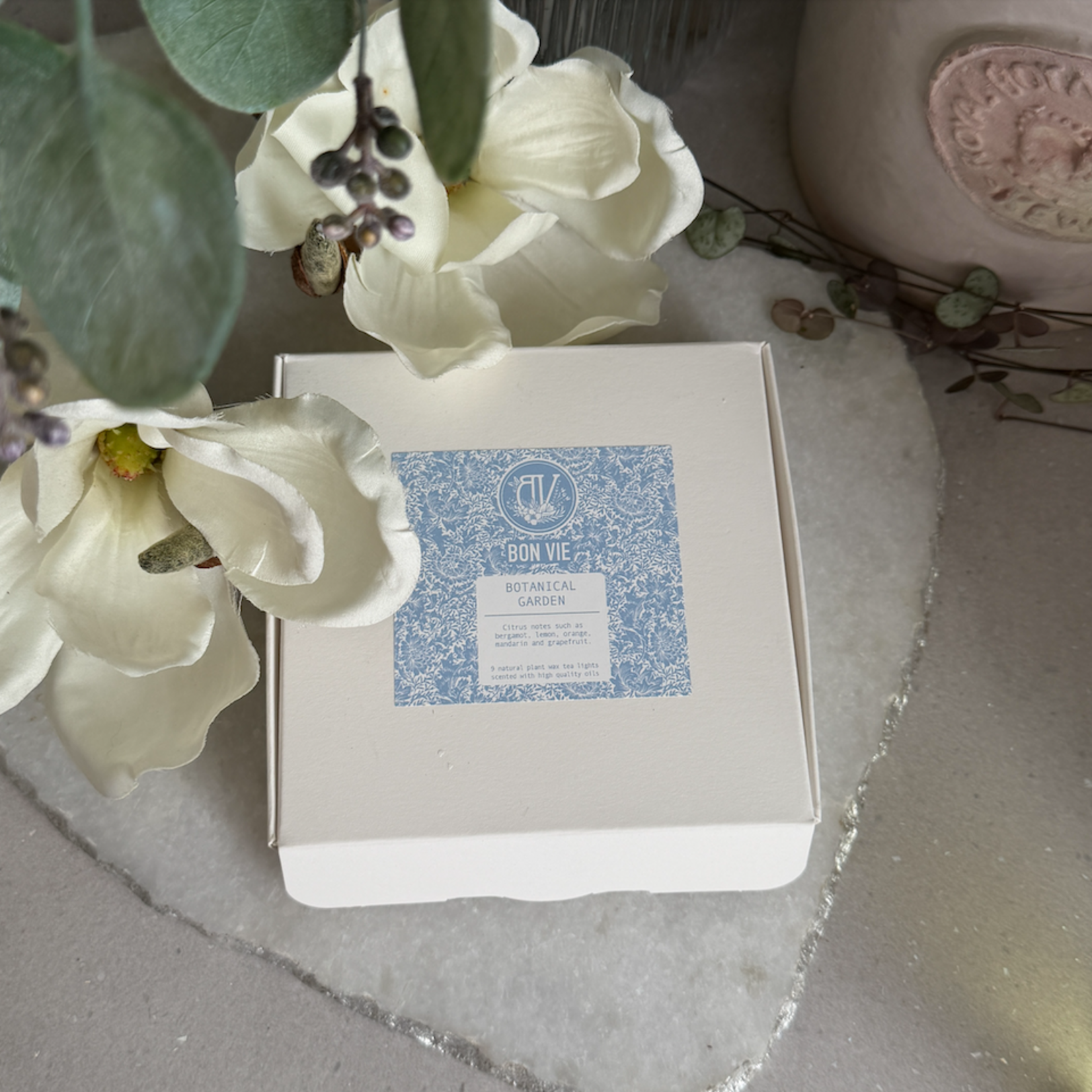 Heaven Scent BOTANICAL GARDEN Bon Vie Aluminium Tea Lights Box of 9