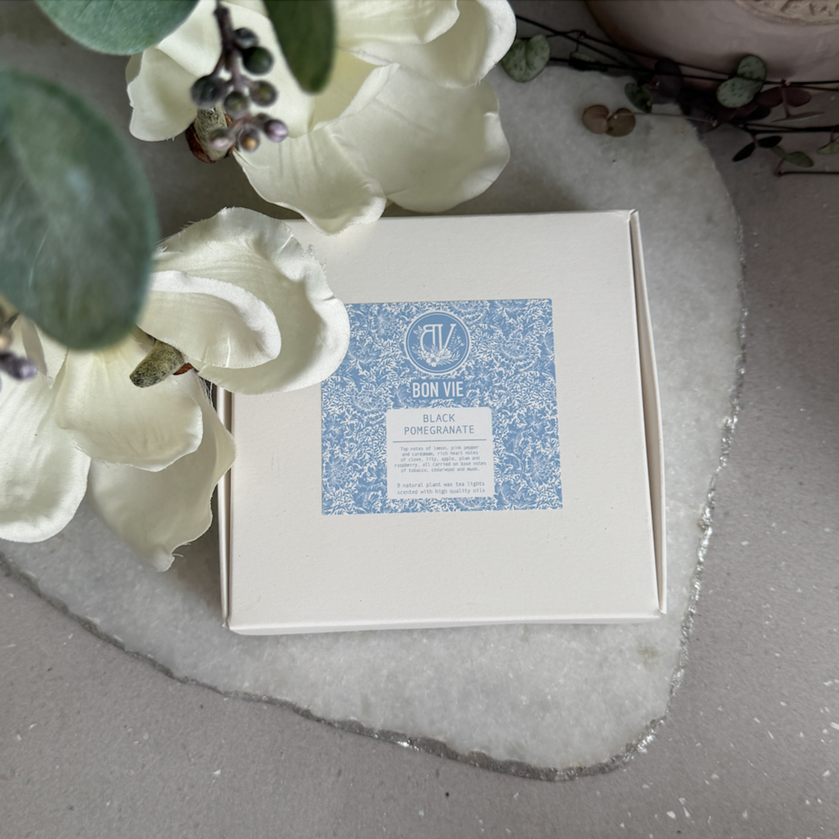 Heaven Scent BLACK POMEGRANATE Bon Vie Aluminium Tea Lights Box of 9