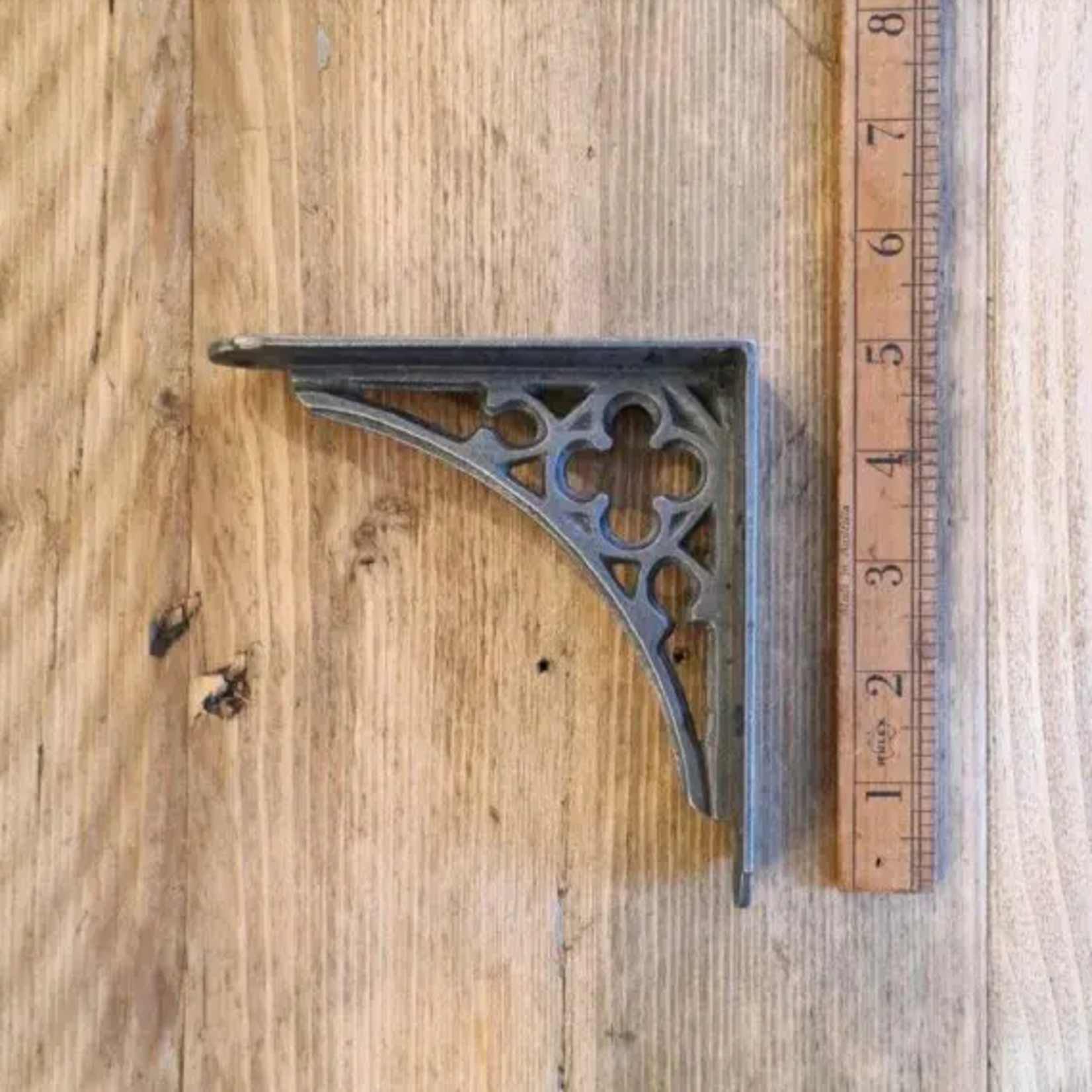 IRON RANGE Shelf Bracket GOTHIC Design Ant Iron 125mm x 125mm
