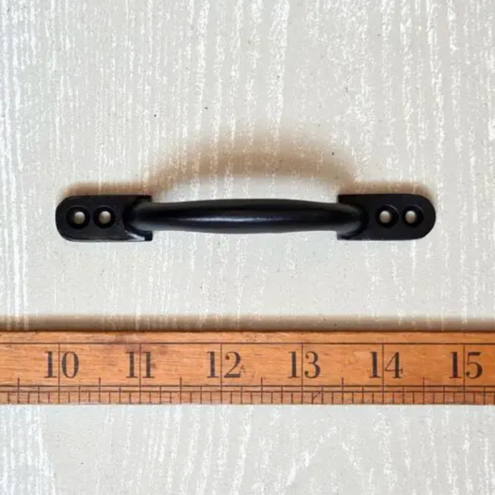 IRON RANGE Sash Handle 4 Hole Cast Satin Epoxy Black 120mm / 5"