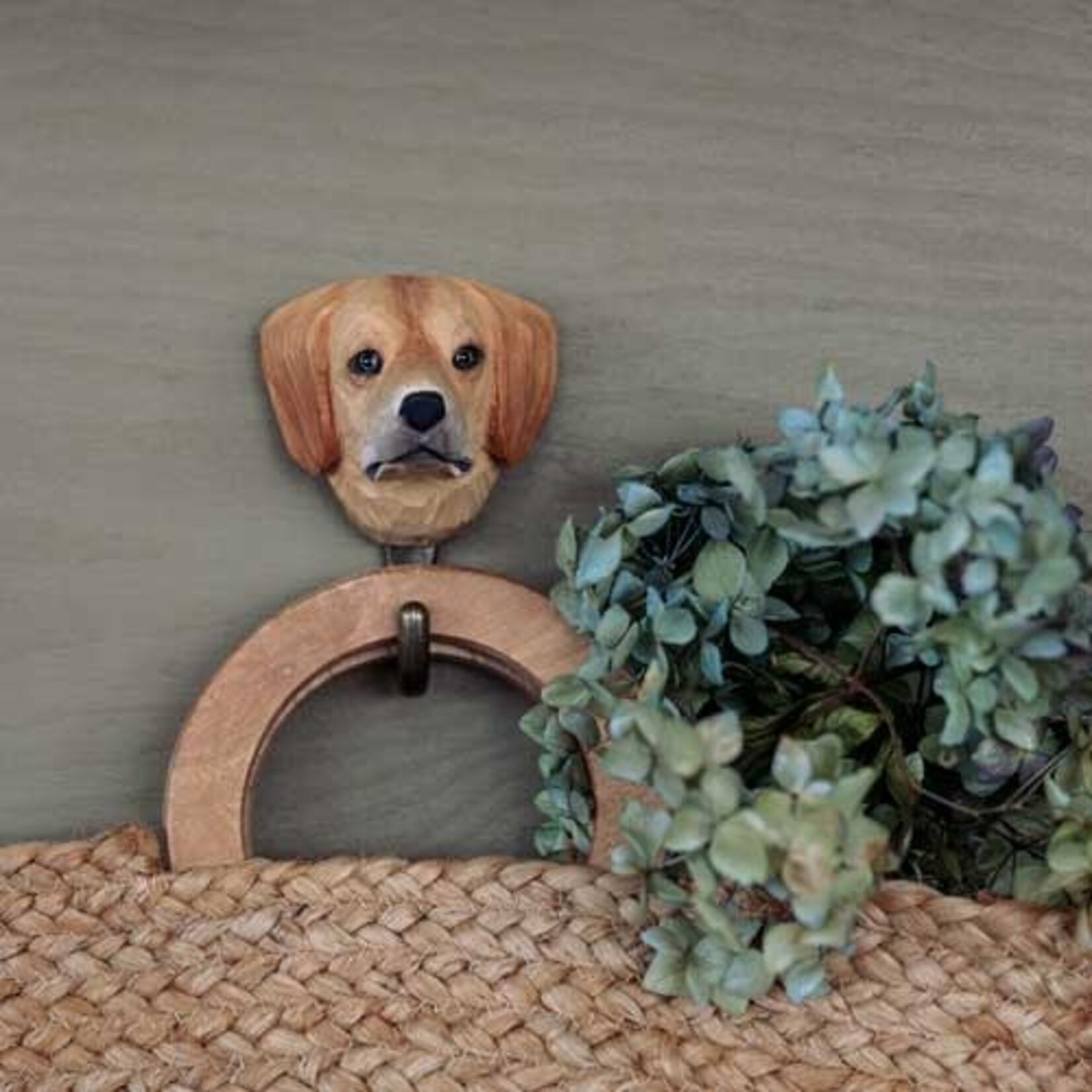 Wildlife Garden Wooden Hook Golden Retriever