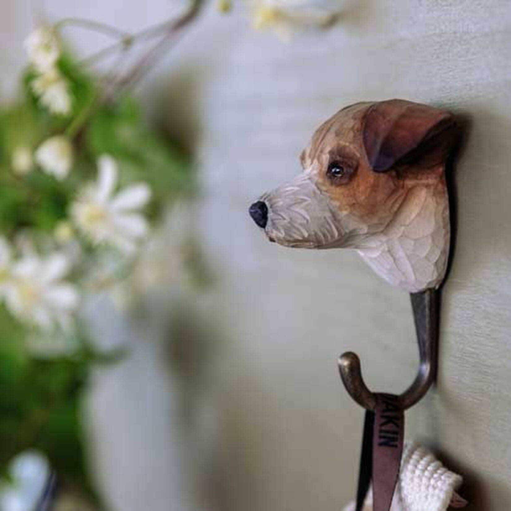 Wildlife Garden Wooden Hook Jack Russell Terrier