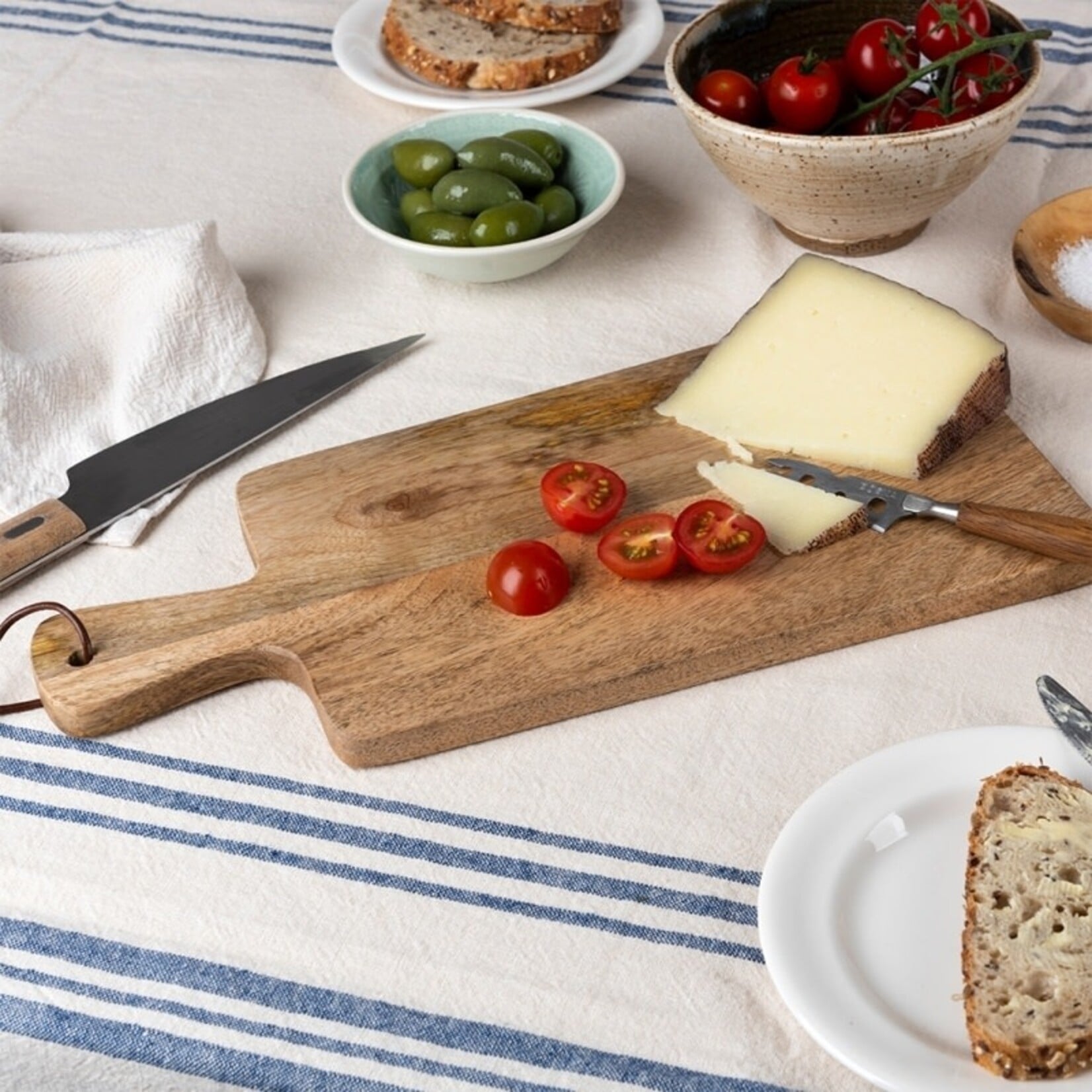 Large Mango wood chopping board