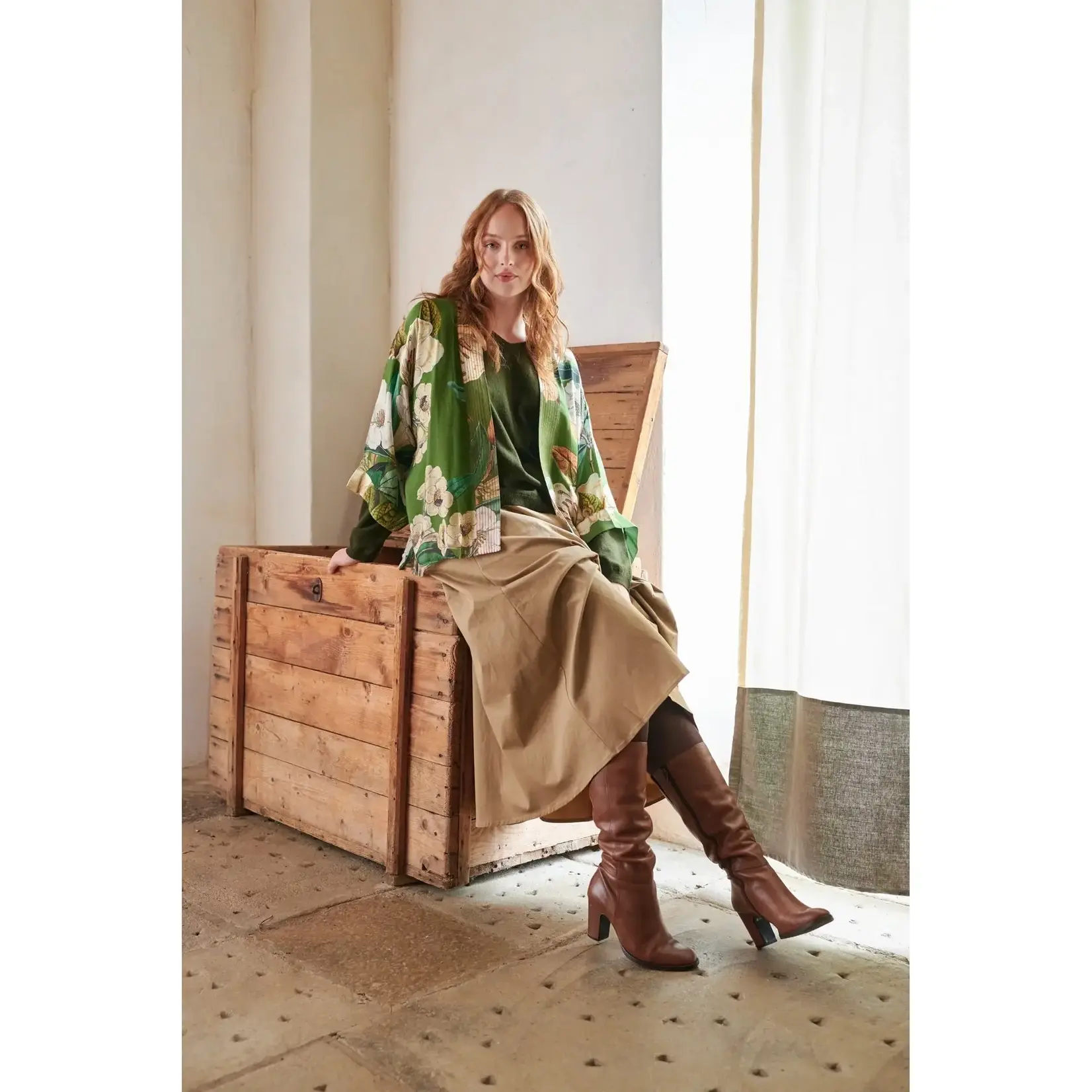 ONE HUNDRED STARS Rhodoleia Green Kimono