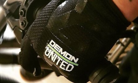 Het belang van MTB Handschoenen: Waarom ze onmisbaar zijn voor elke mountainbiker