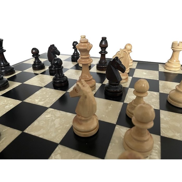 Helena Wood Art Handgemaakte houten schaakbord met schaakstukken