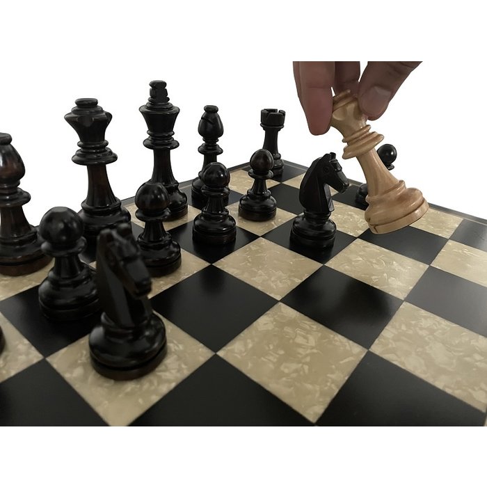 Helena Wood Art Handgemaakte houten schaakbord met schaakstukken