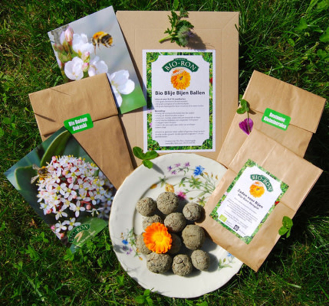 Natuly (voorheen Bio-Ron) Bio-Ron Blije Bijen Ballen - Zelfmaak set Natuly (voorheen Bio-Ron) Bio-Ron Blije Bijen Ballen - Zelfmaak set