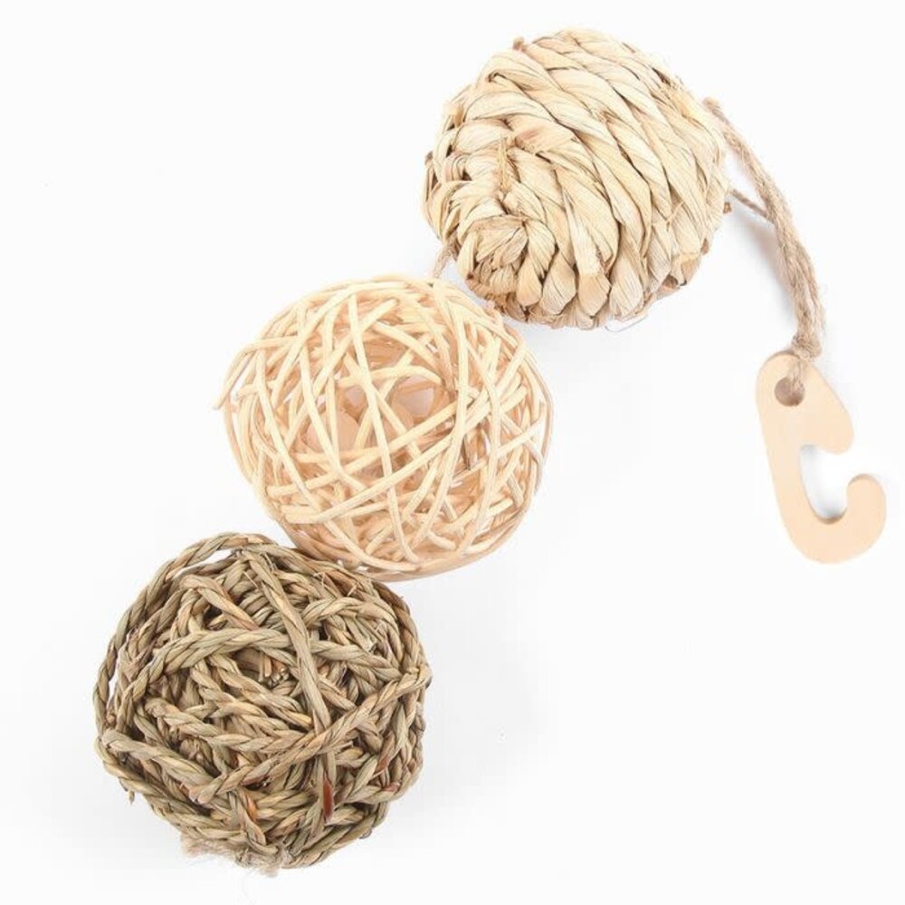 Happy Pet Happy Pet Nature First Knaagspeeltje Bal Hanger - 30 x 8 x 8 cm Happy Pet Happy Pet Nature First Knaagspeeltje Bal Hanger - 30 x 8 x 8 cm