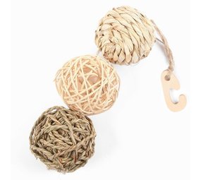 Happy Pet Happy Pet Nature First Knaagspeeltje Bal Hanger - 30 x 8 x 8 cm Happy Pet Happy Pet Nature First Knaagspeeltje Bal Hanger - 30 x 8 x 8 cm