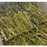 Herbimals Herbimals vers wilgenhout uit de vriezer - 30-40 cm - 250 gram. Herbimals Herbimals vers wilgenhout uit de vriezer - 30-40 cm - 250 gram.