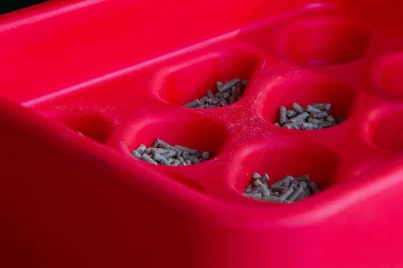 Parallax Parallax Grad-Dual Feeder - Foerageer Voerbak - Rood Parallax Parallax Grad-Dual Feeder - Foerageer Voerbak - Rood