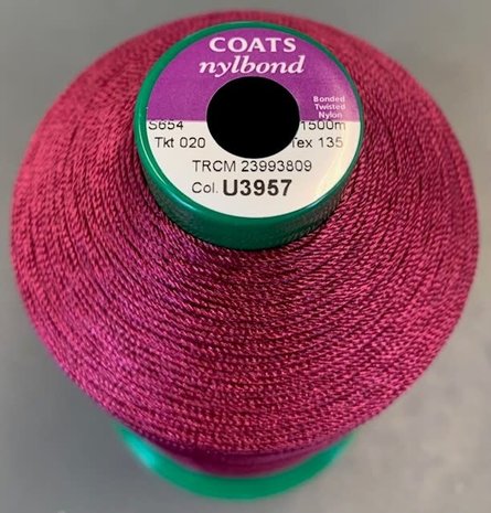 Coats Coats | Nylbond | M20 | 1500 m | Robijnrood | # U3957 Coats Coats | Nylbond | M20 | 1500 m | Robijnrood | # U3957