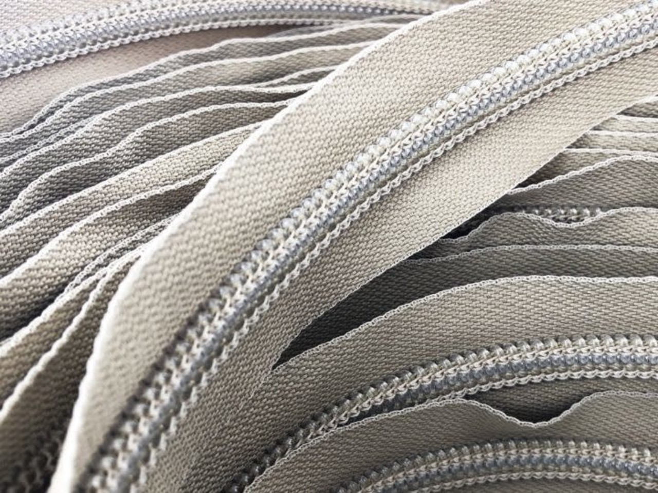 Optilon Optilon | Rits Spiraal | Op Rol | RT25 | 10 mm | Beige | Prijs per meter