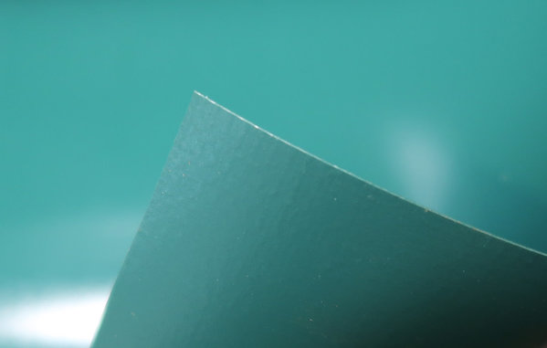 Serge Ferrari Ferrari | 611 | PVC Doek | 630 gr/m2 | Breedte 270 cm | Kleur Groen # 050 Serge Ferrari Ferrari | 611 | PVC Doek | 630 gr/m2 | Breedte 270 cm | Kleur Groen # 050