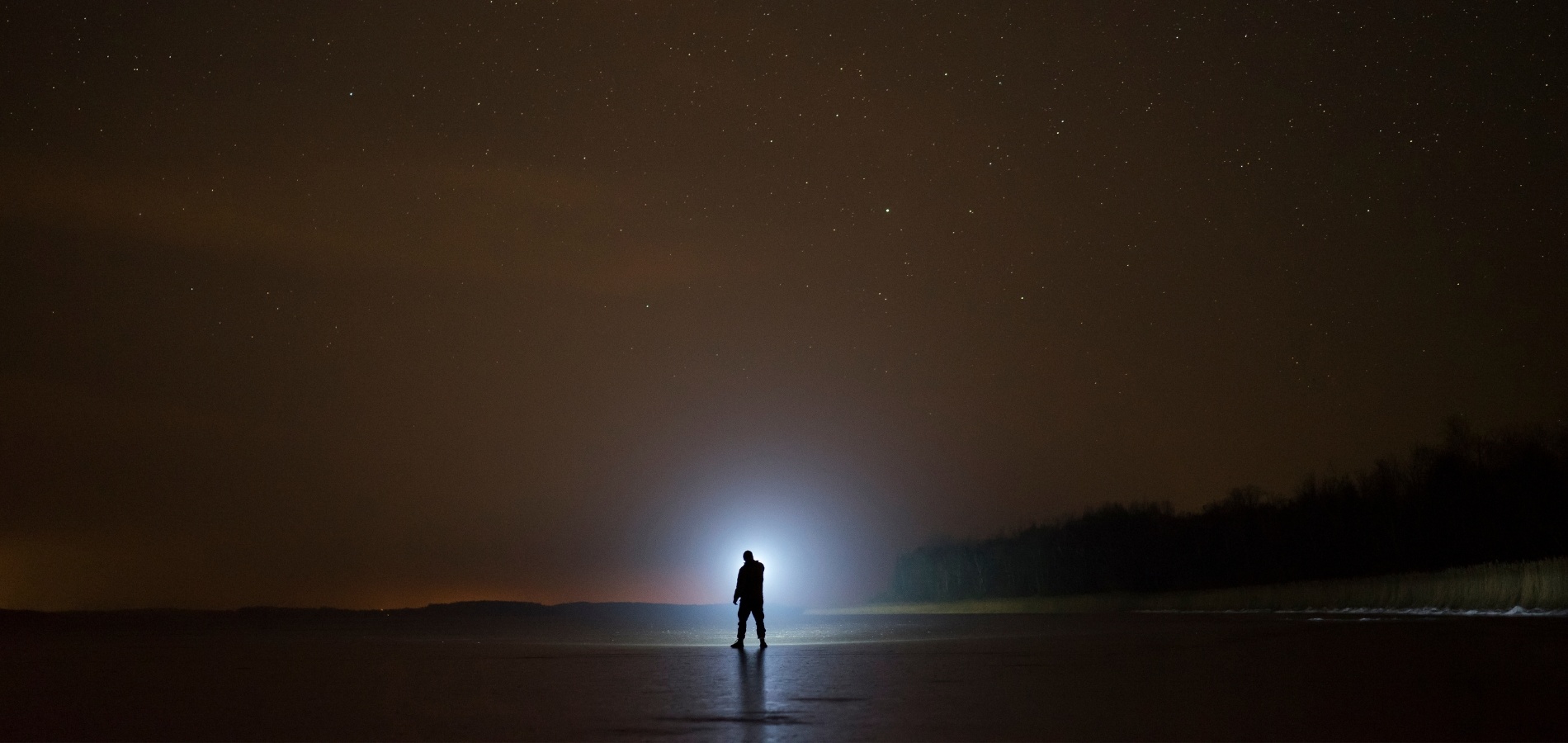 De oplaadbare zaklampen van NEBO De oplaadbare zaklampen van NEBO