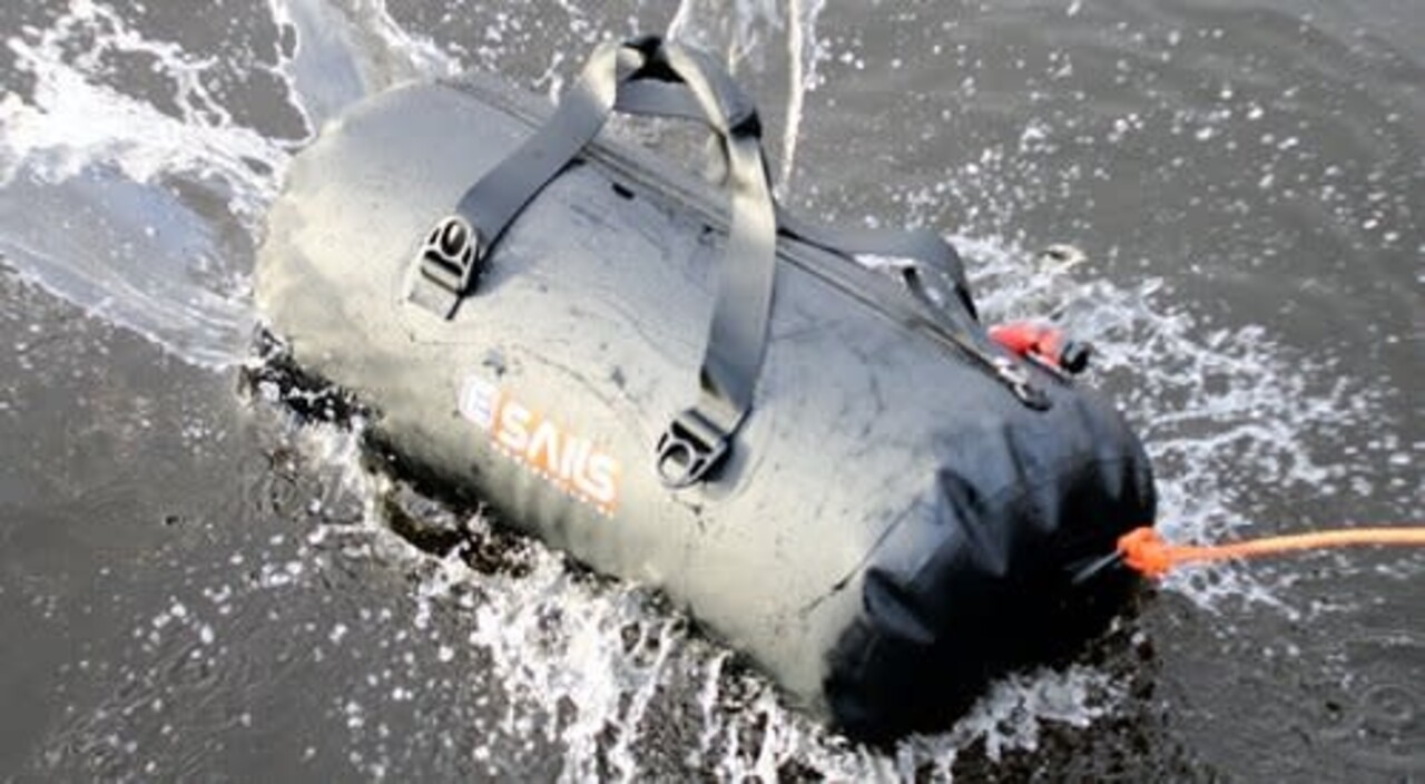 eSails | Floating Bag | Waterdicht | Opblaasbare drijvende tas |