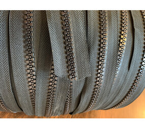 YKK YKK | Rits Bloktand | 15V | Op Rol | 15mm | Zwart | Prijs per meter