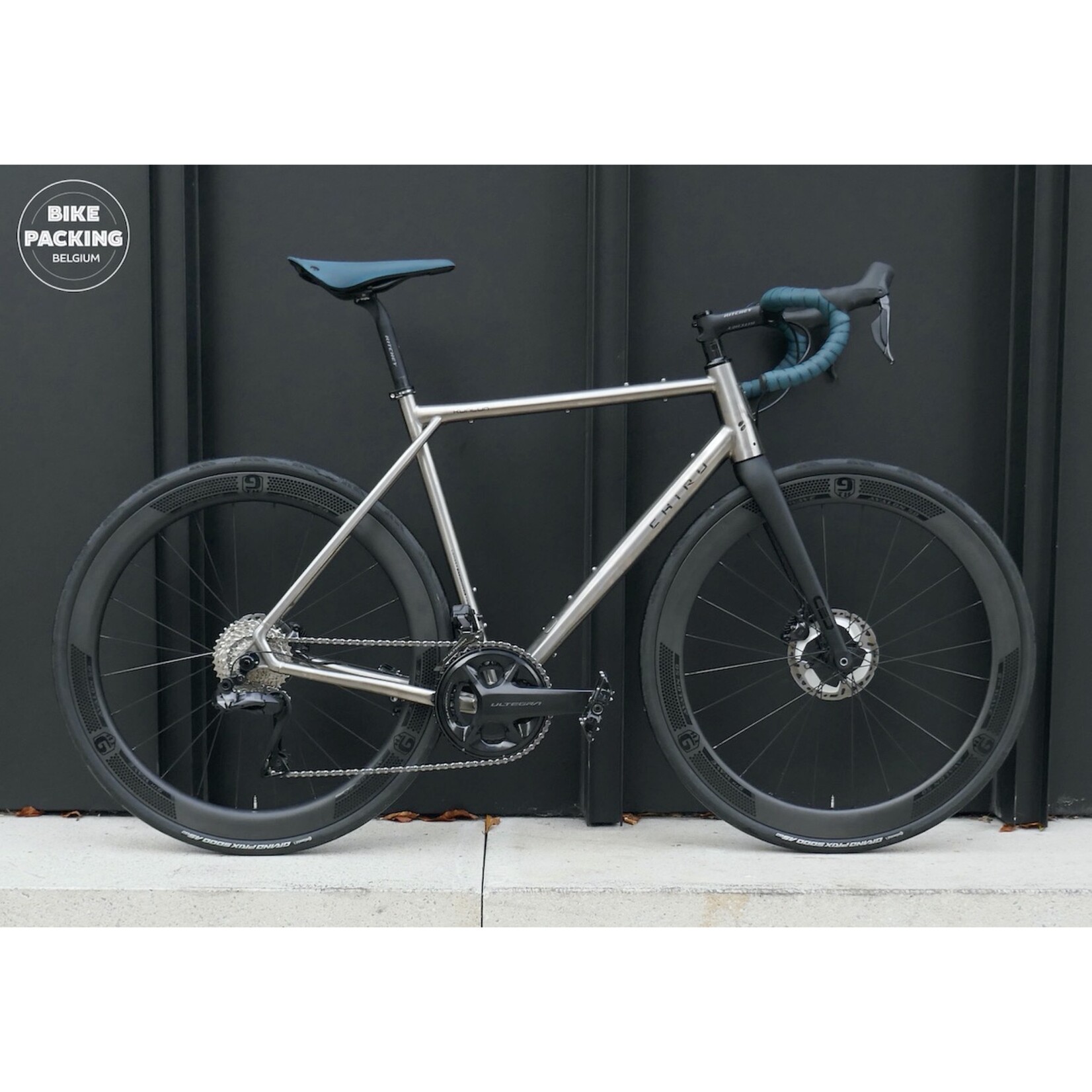 Chiru Kunlun CKF Medium custom (showroom)