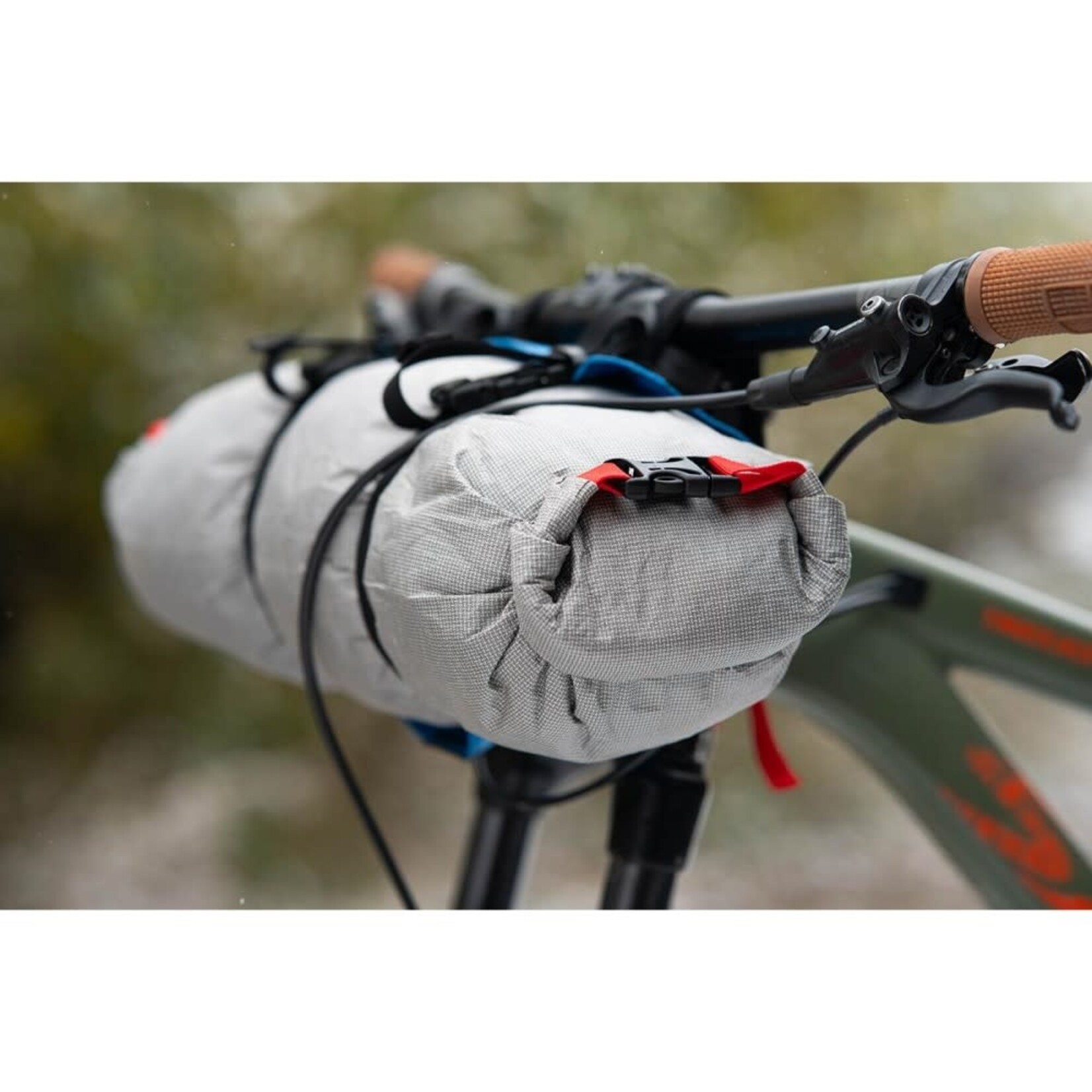 Revelate Designs Pronghorn Handlebar Bag 11L Blue